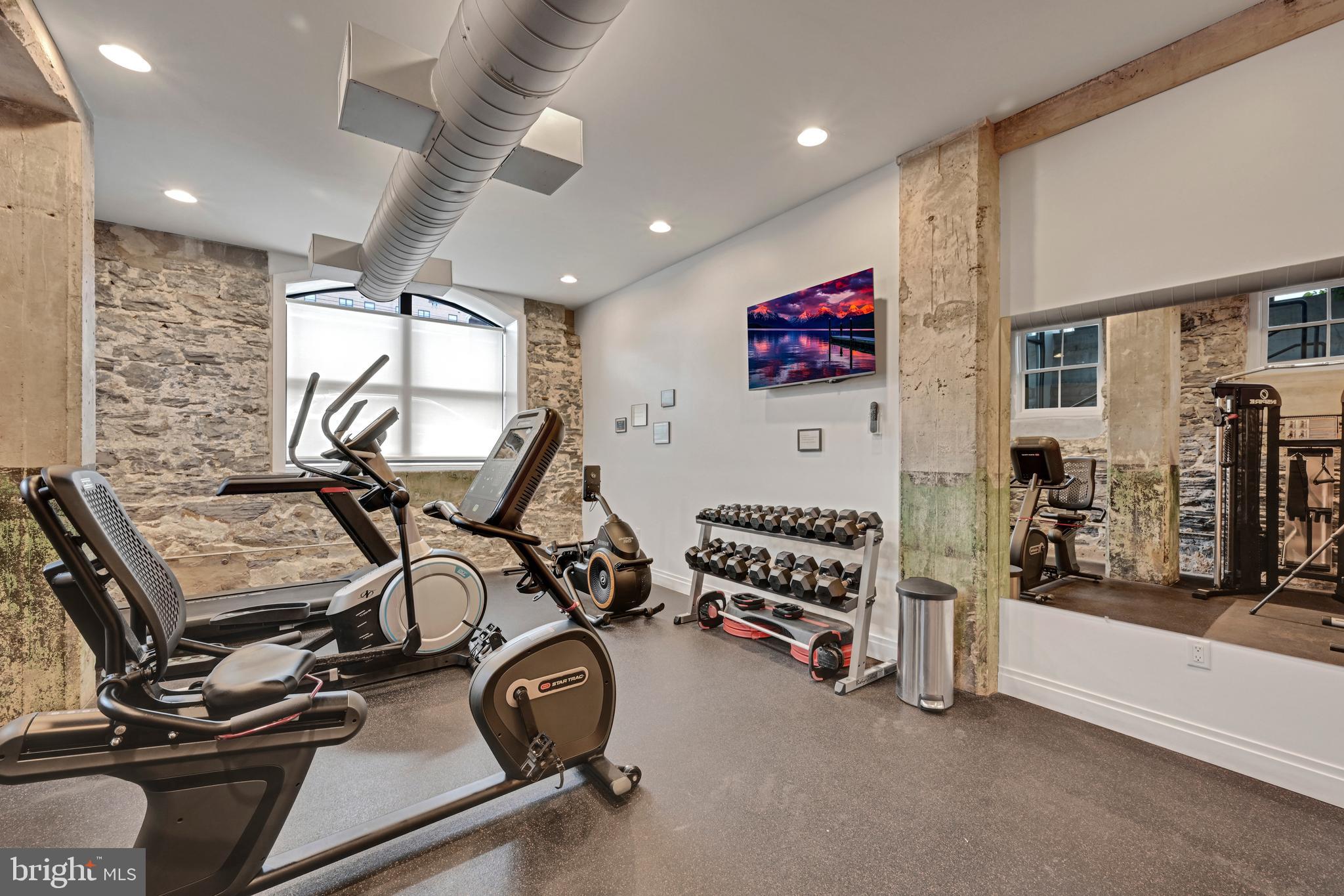 LANCASTER - Residential Lease