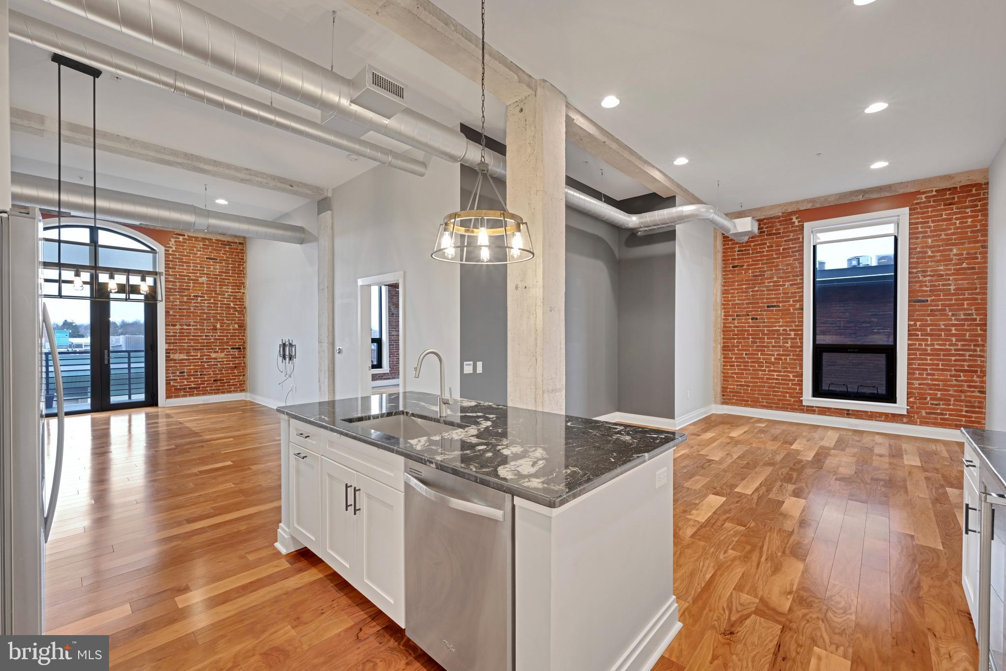 LANCASTER - Residential Lease