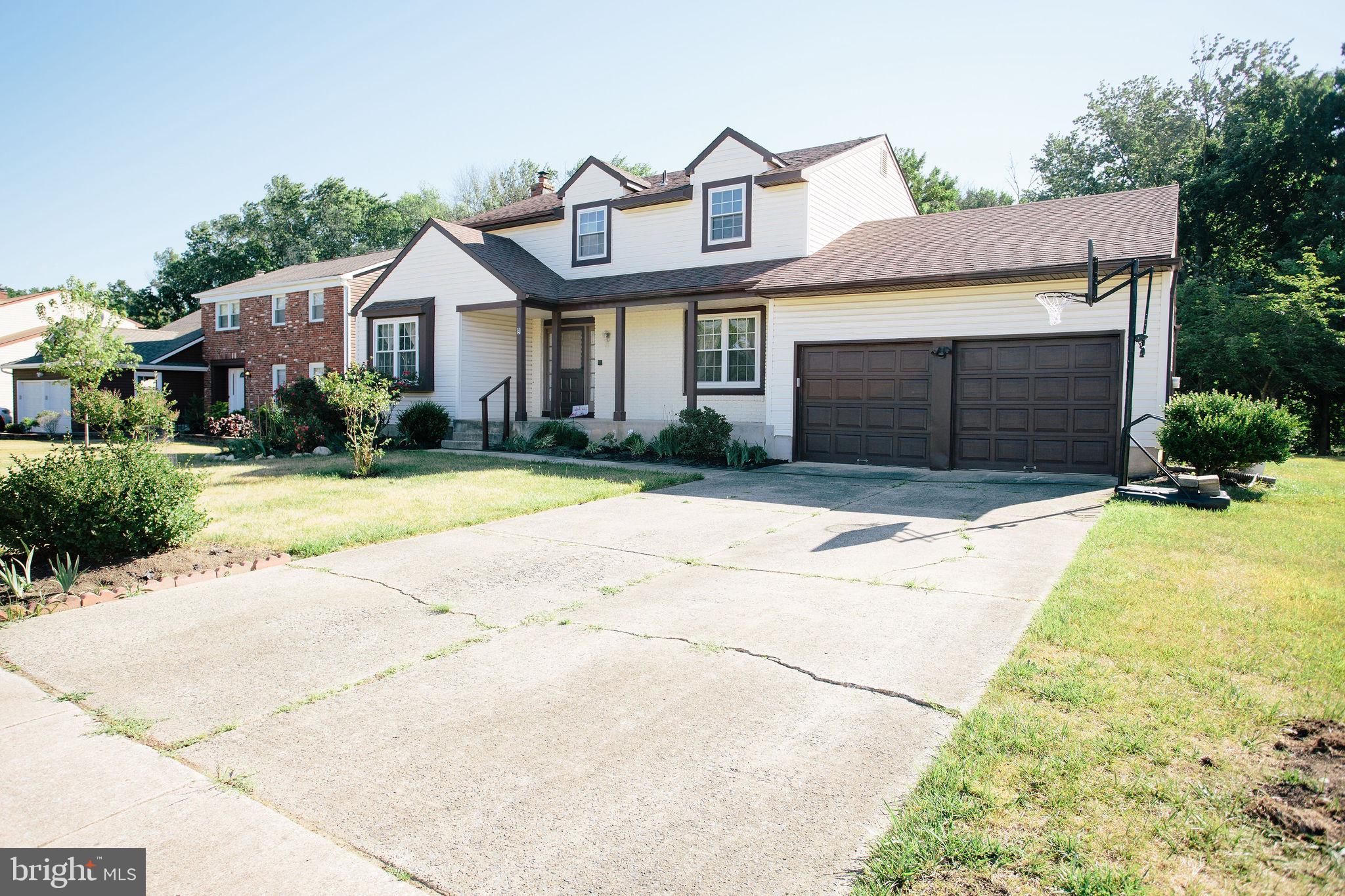 9 N GREEN ACRE DRIVE