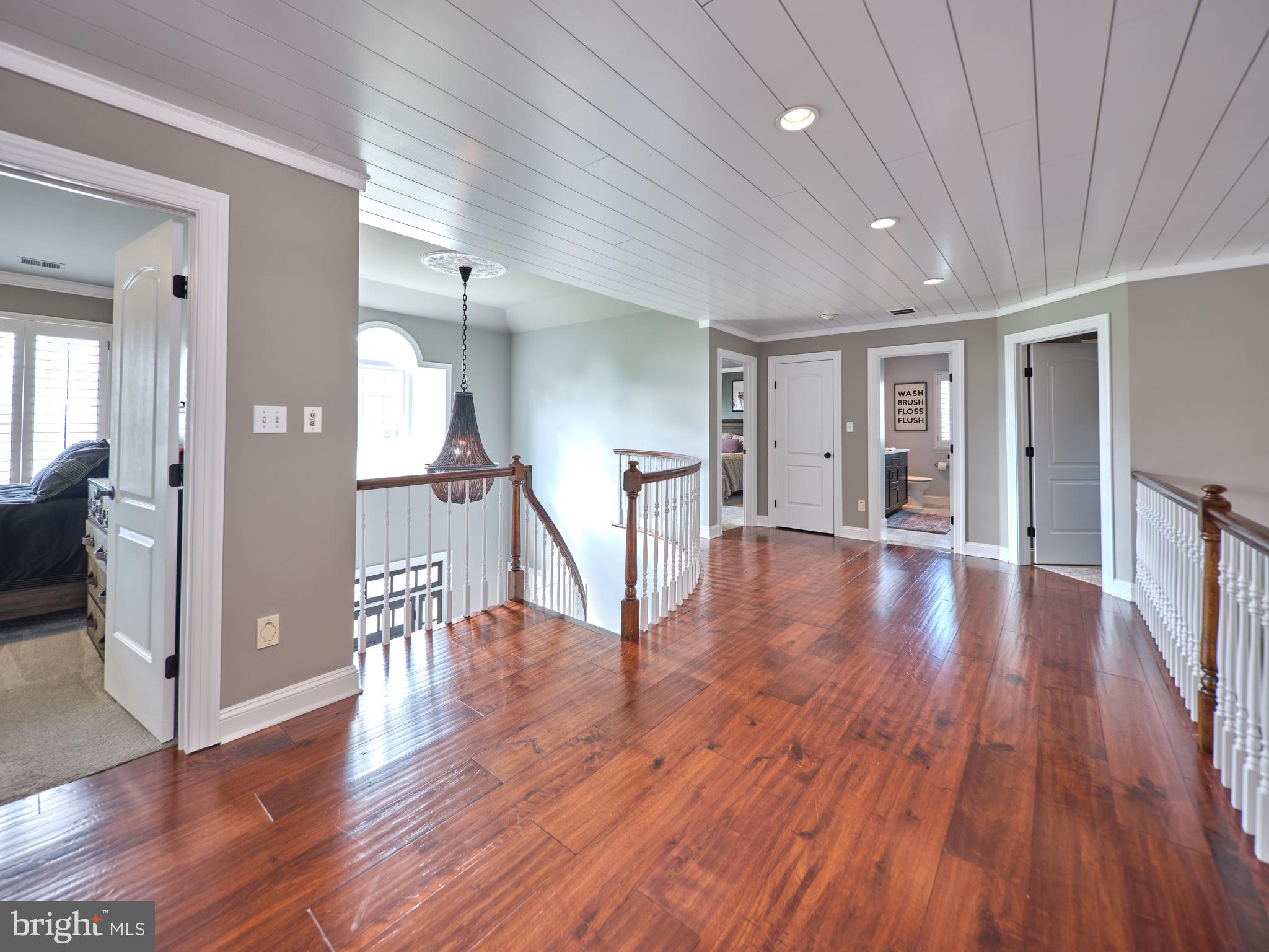 BRIARWOOD - Residential