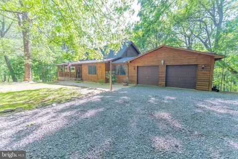3331 Hawks Hill Lane, Keedysville, MD MLS: MDWA2028876