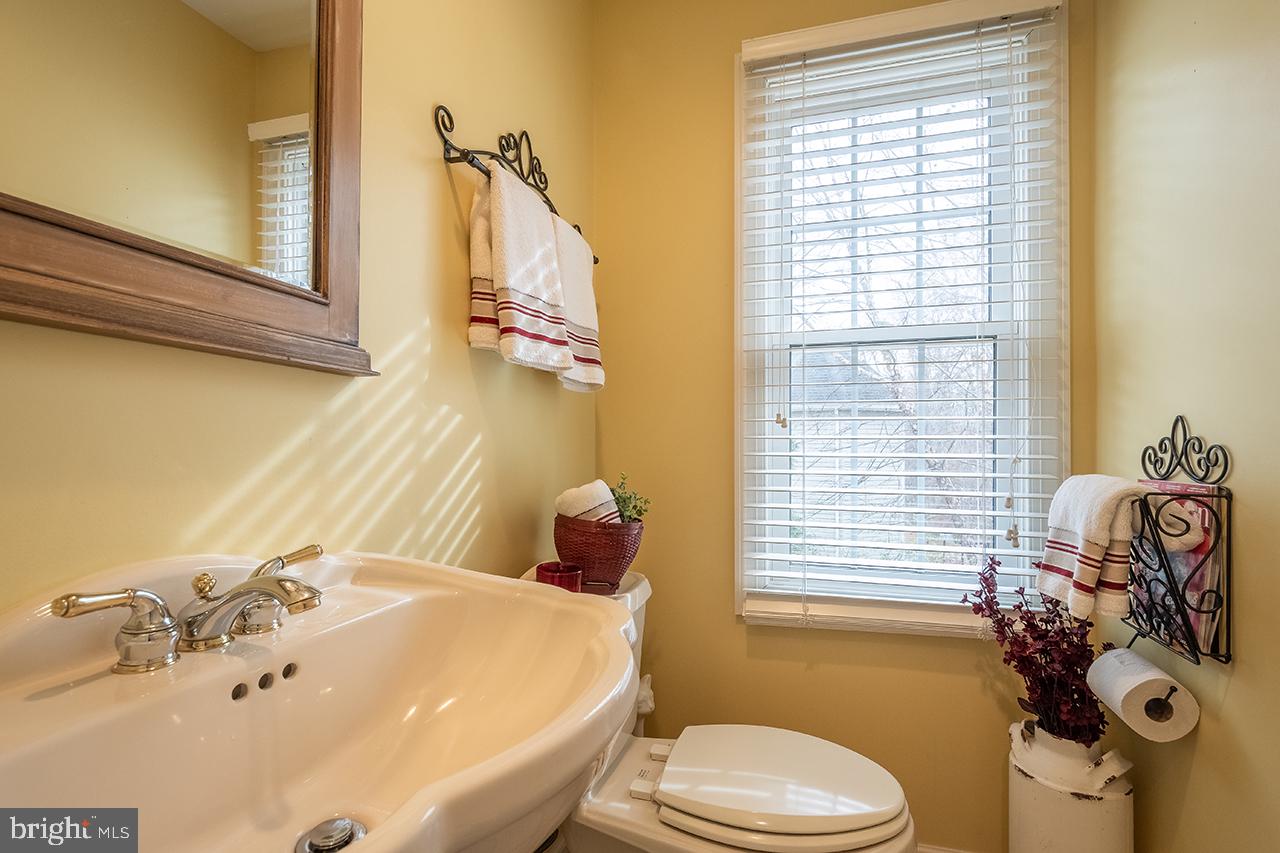 FOREST MANOR - Residential