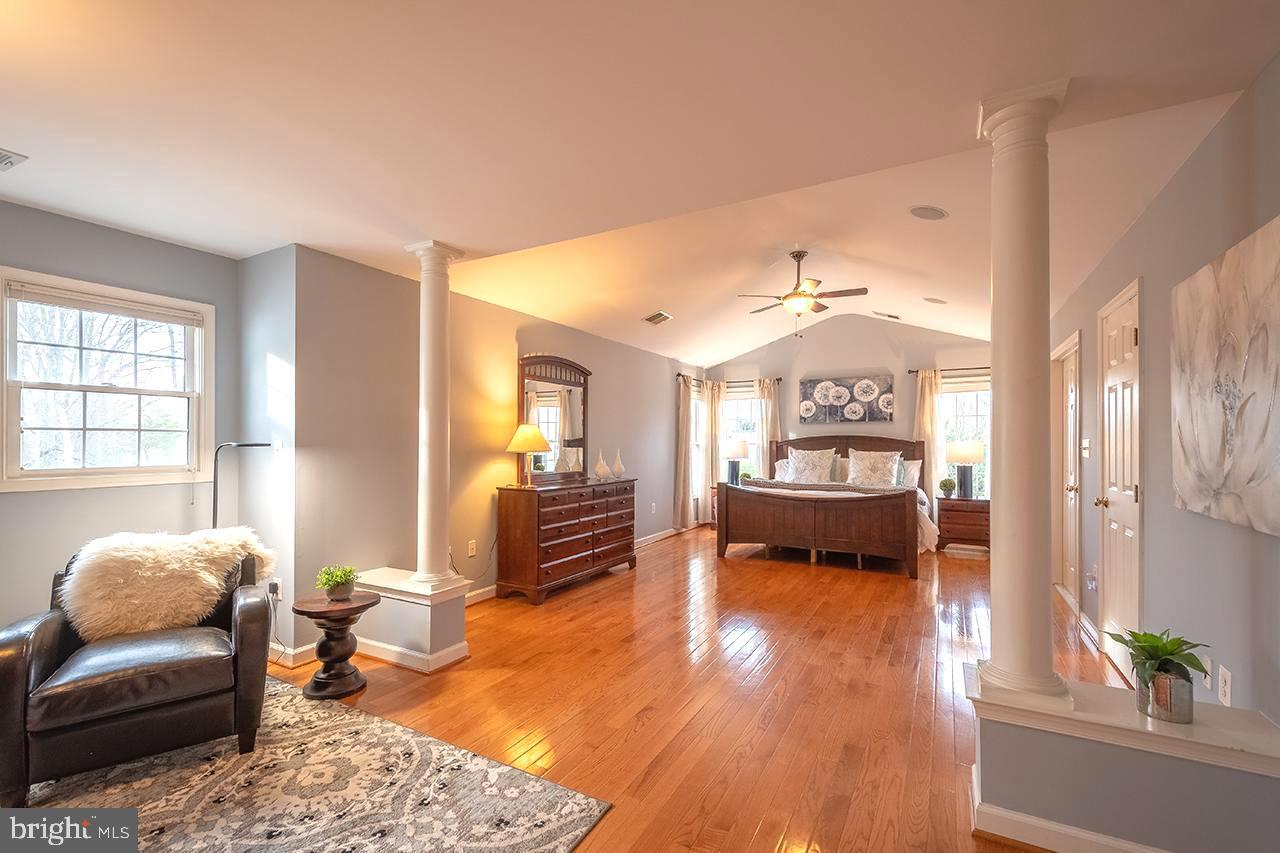 FOREST MANOR - Residential