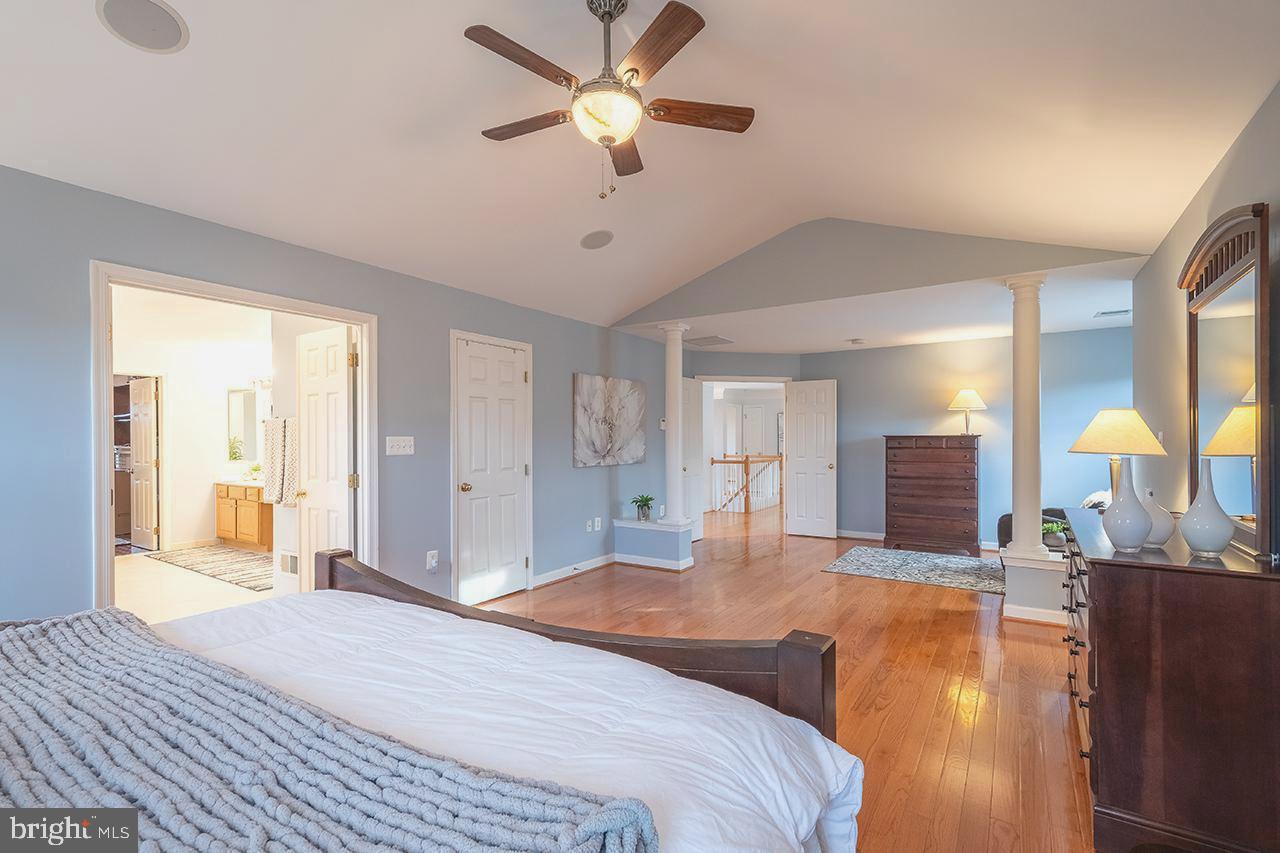 FOREST MANOR - Residential