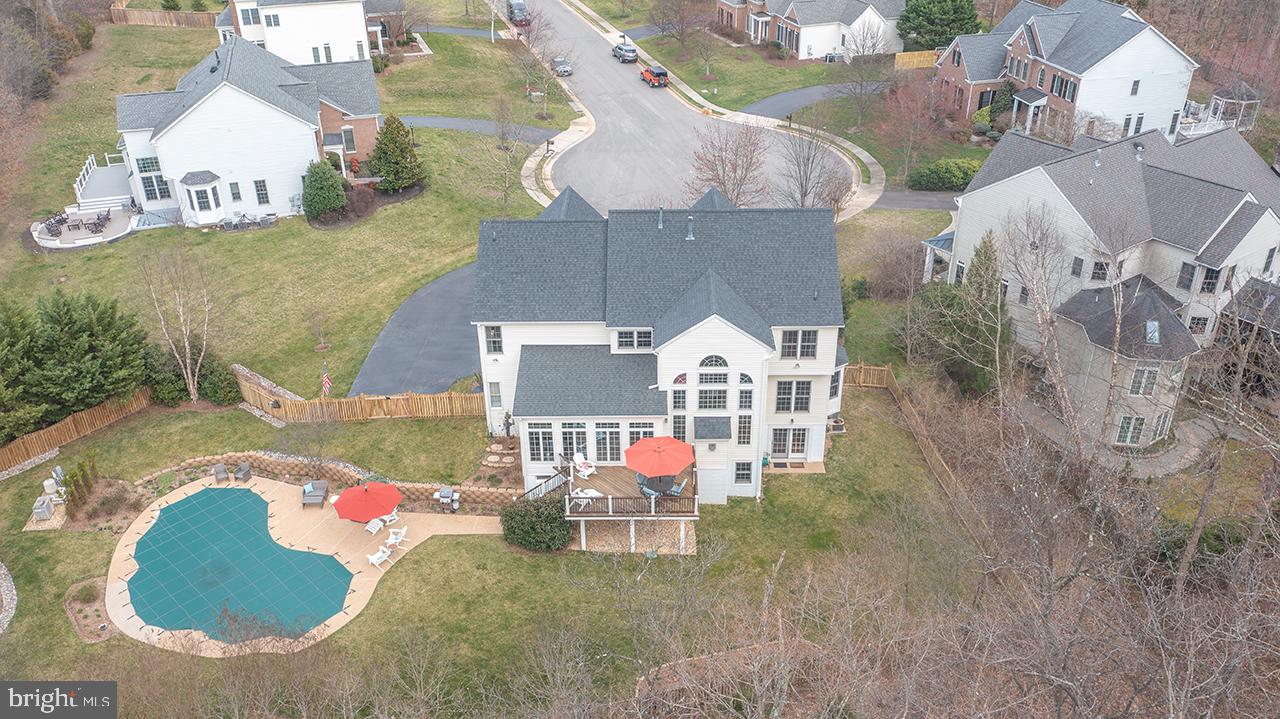 FOREST MANOR - Residential