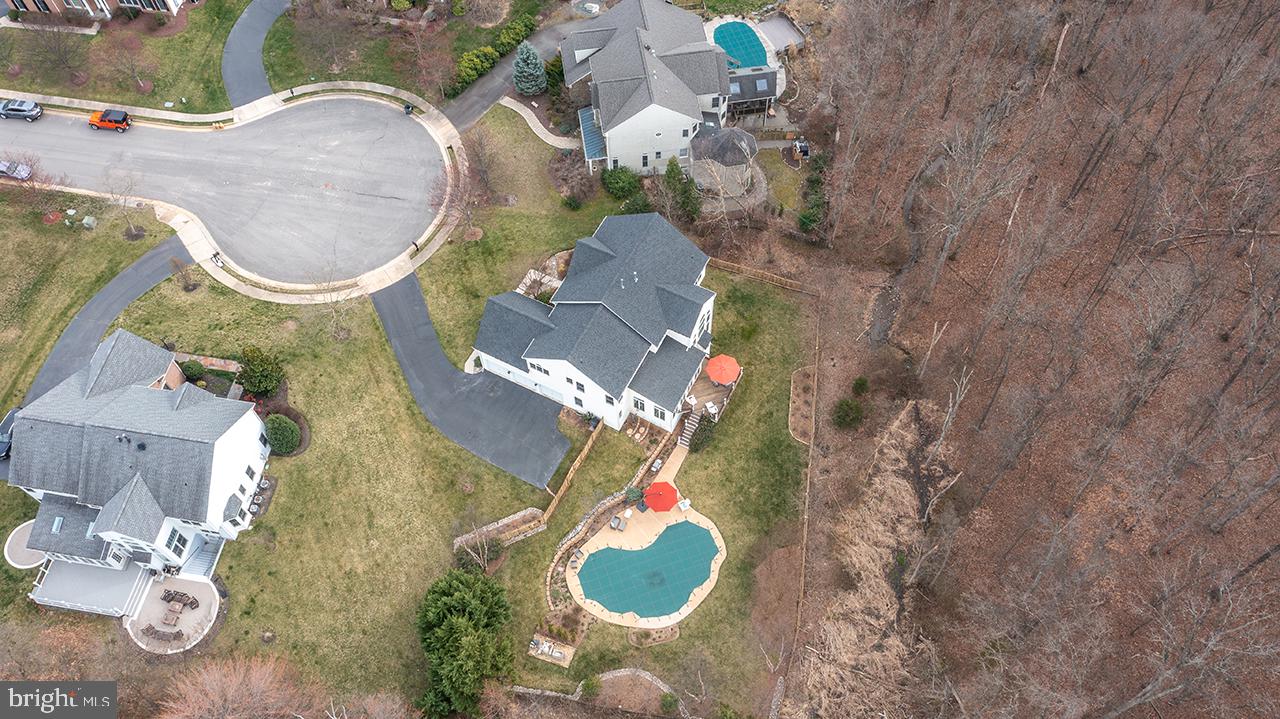 FOREST MANOR - Residential