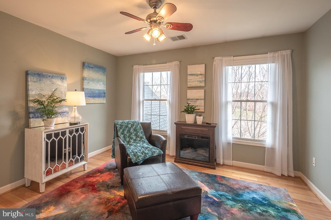 FOREST MANOR - Residential