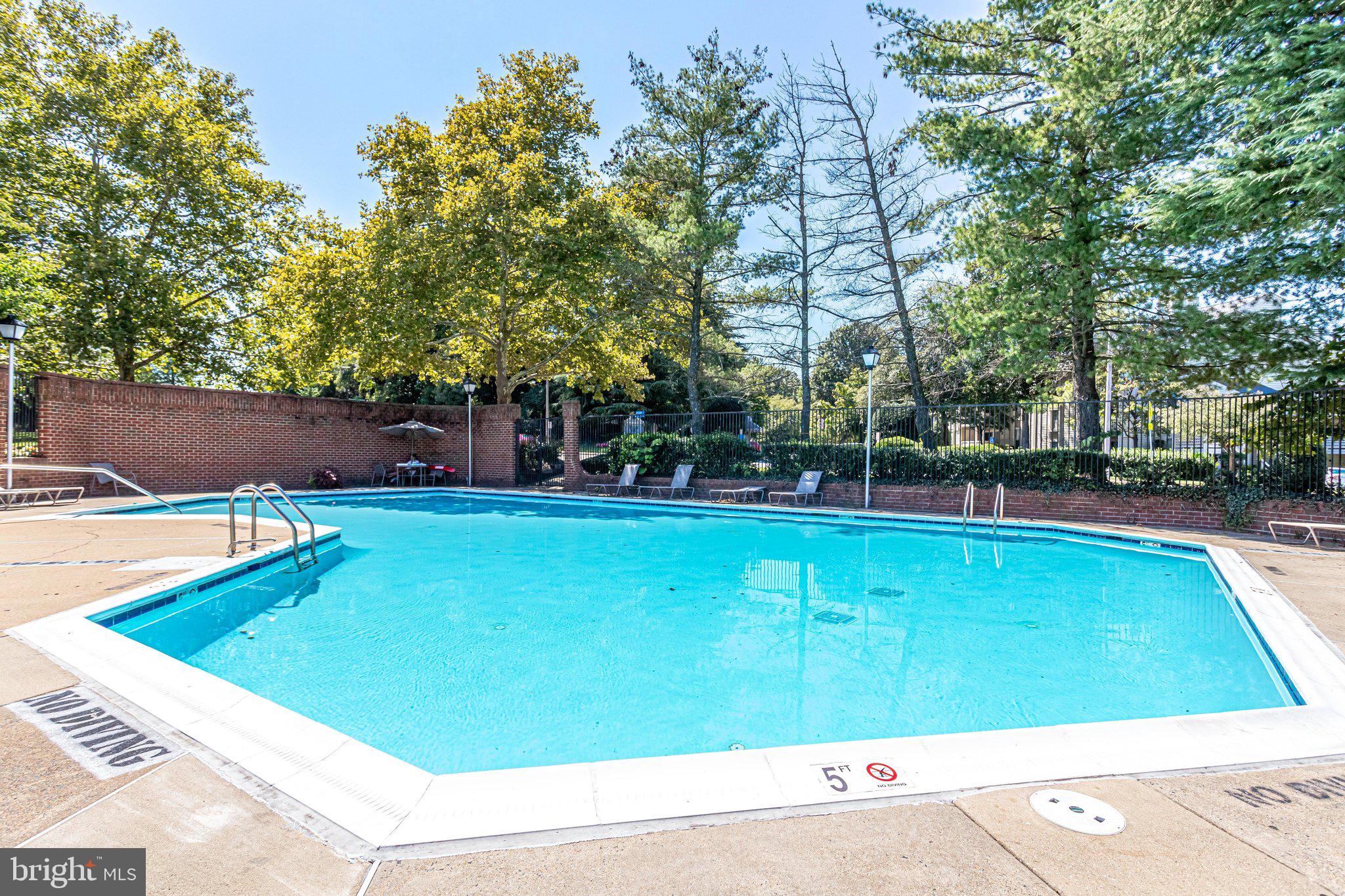 7596 LAKESIDE VILLAGE DRIVE J