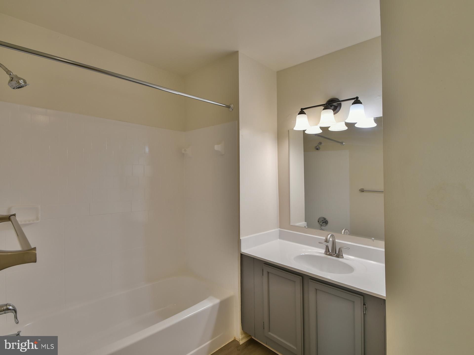 TOWNES OF GLOUCESTER - Residential