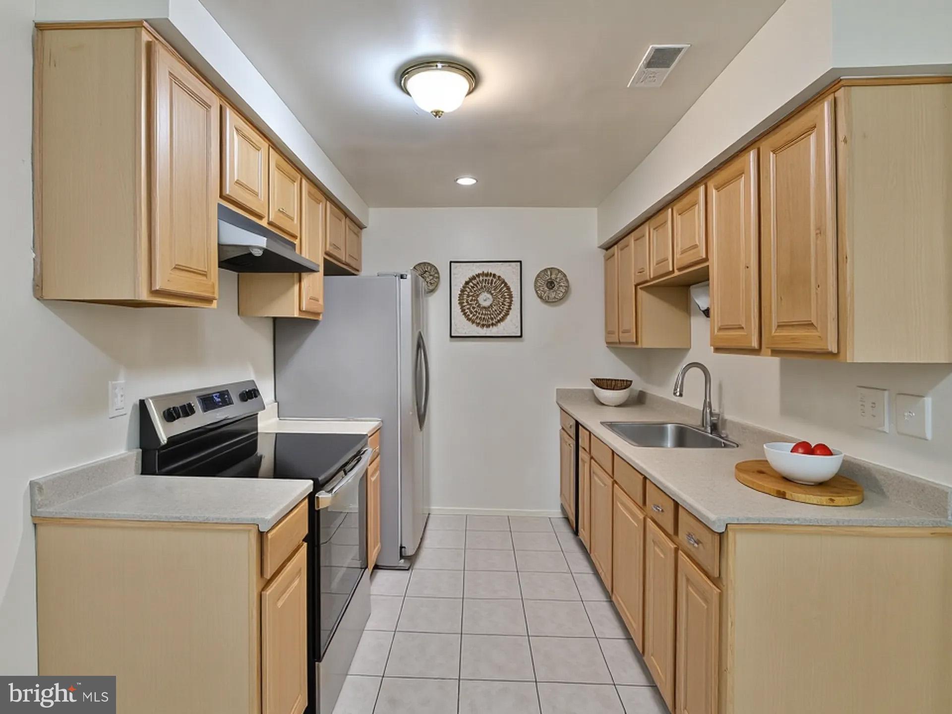 TOWNES OF GLOUCESTER - Residential