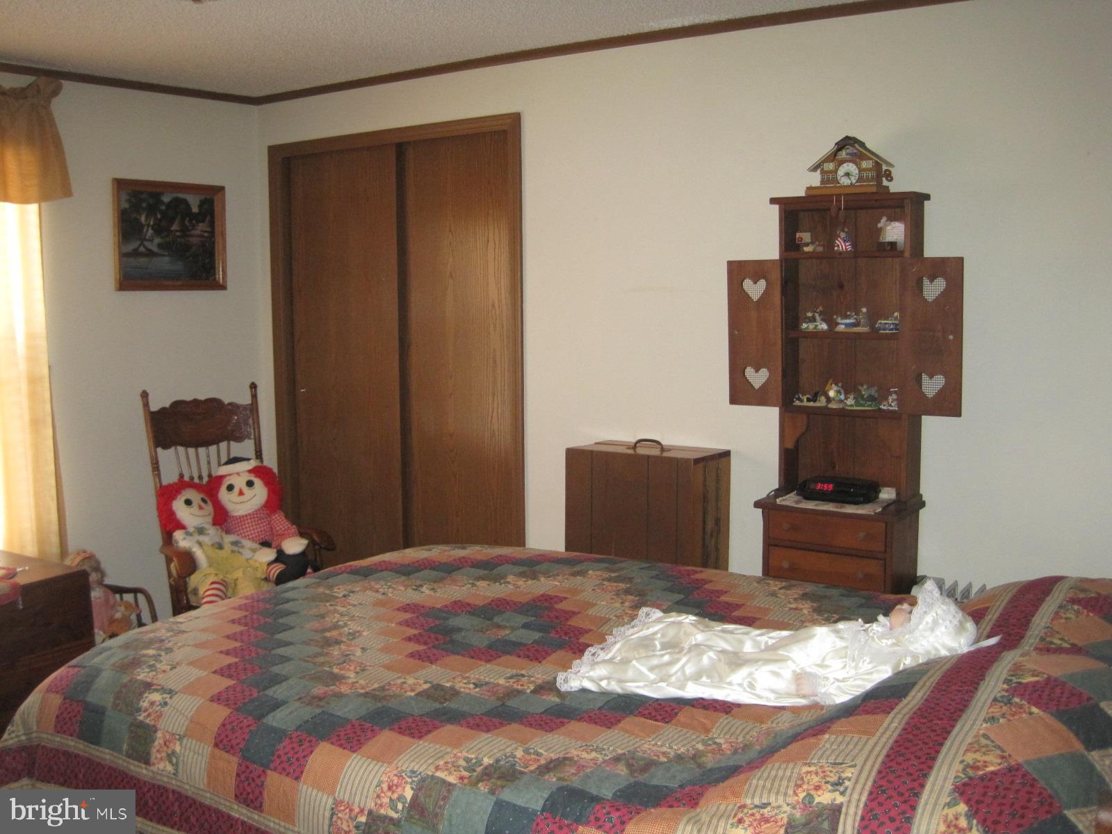 PIN OAK MOBILE HOME - Residential