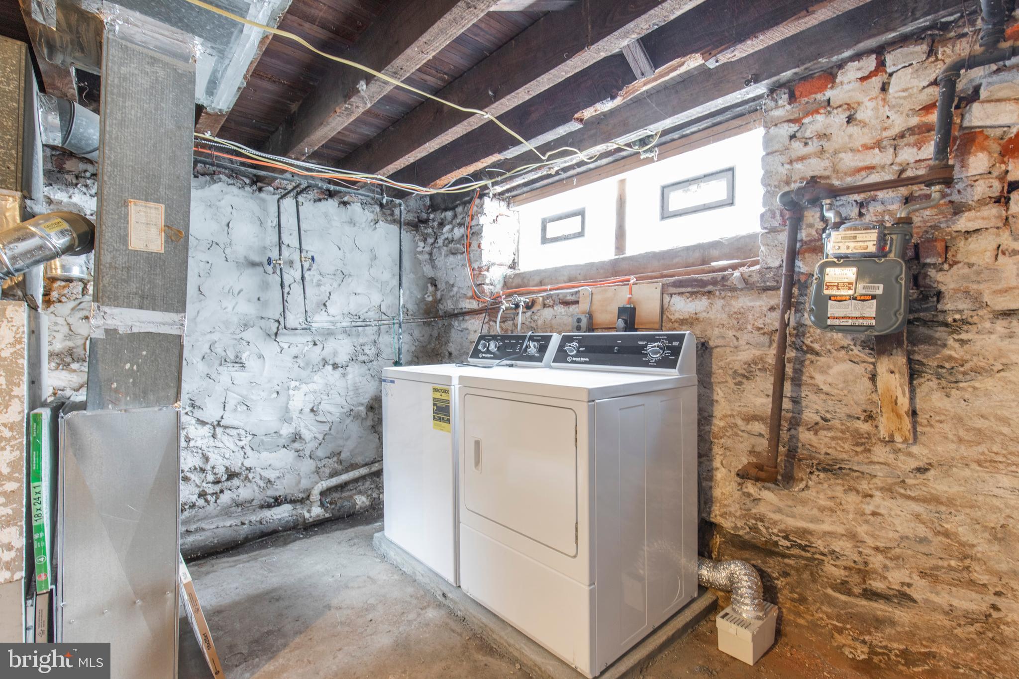 POINT BREEZE - Residential Lease