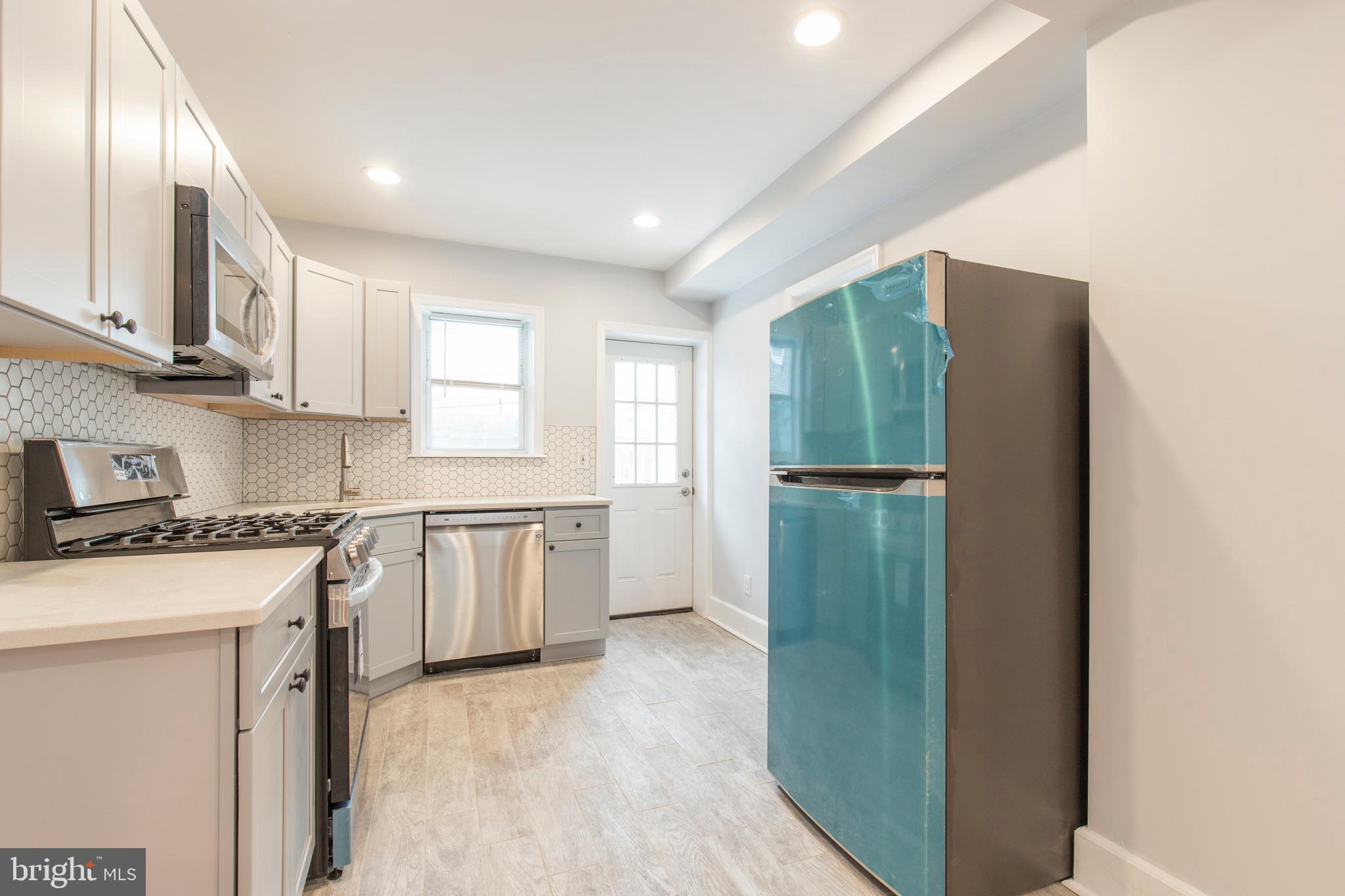 POINT BREEZE - Residential Lease