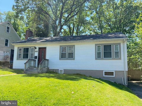 Homes For Sale - 108 S Huron Drive<br/> OXON HILL, MD 20745