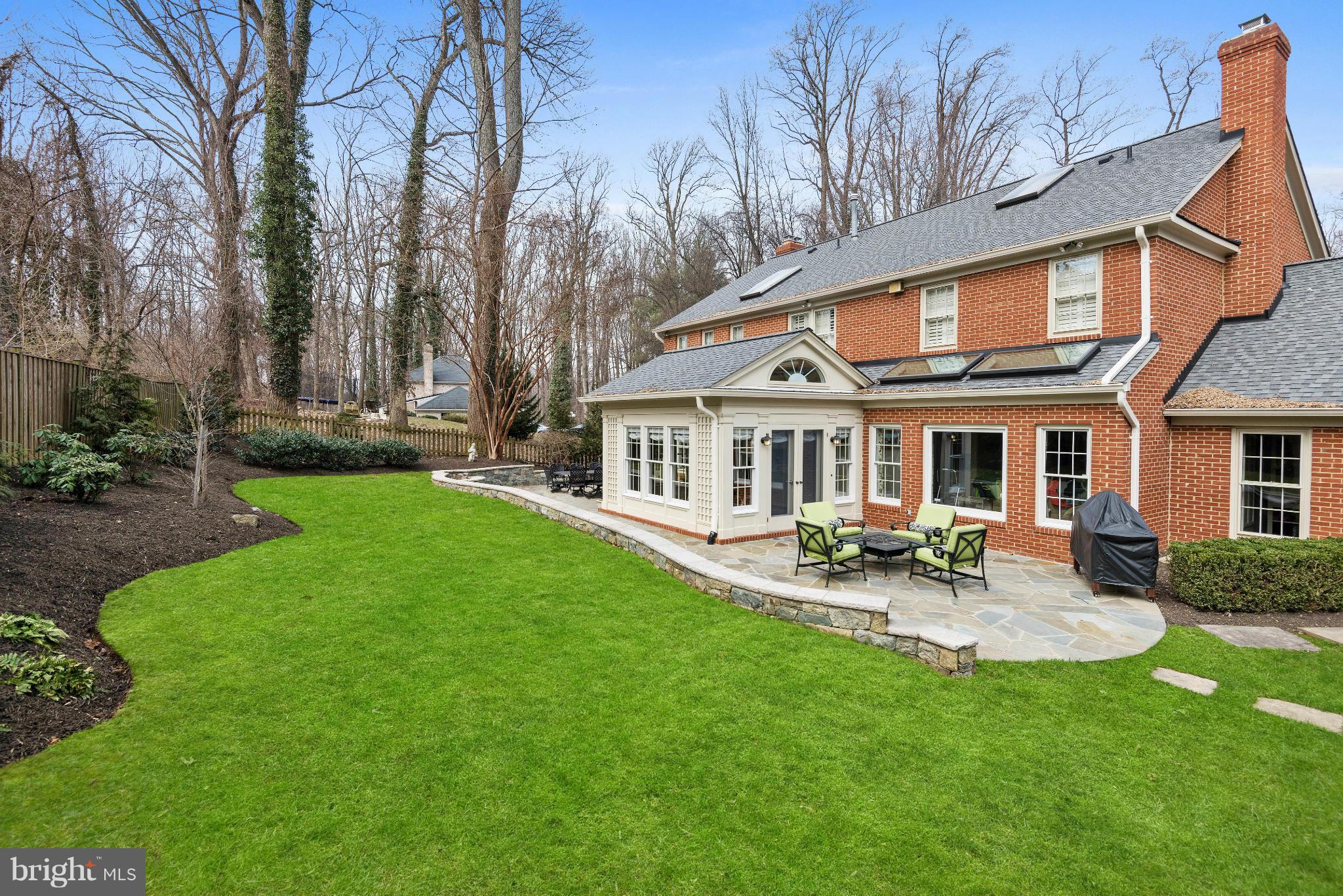 CEDARS OF MC LEAN - Residential