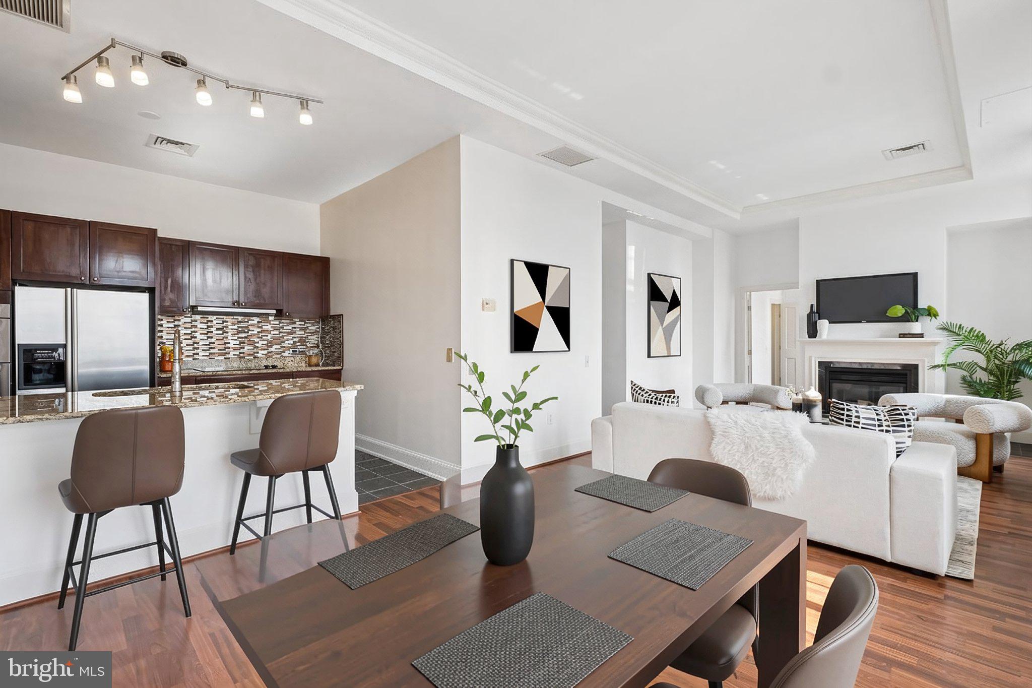 1512 SPRUCE STREET 14 PH-2402