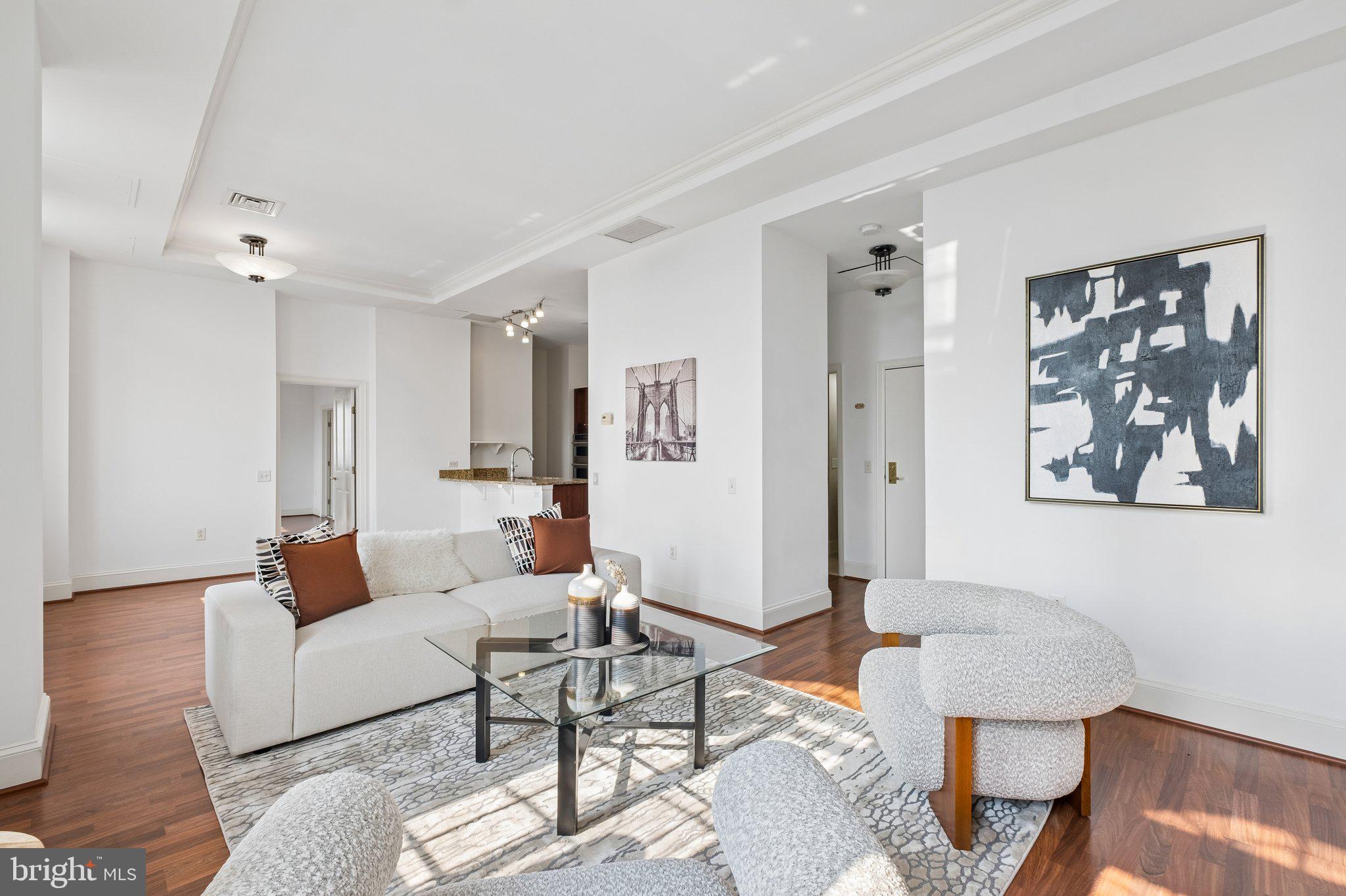 1512 SPRUCE STREET 14 PH-2402