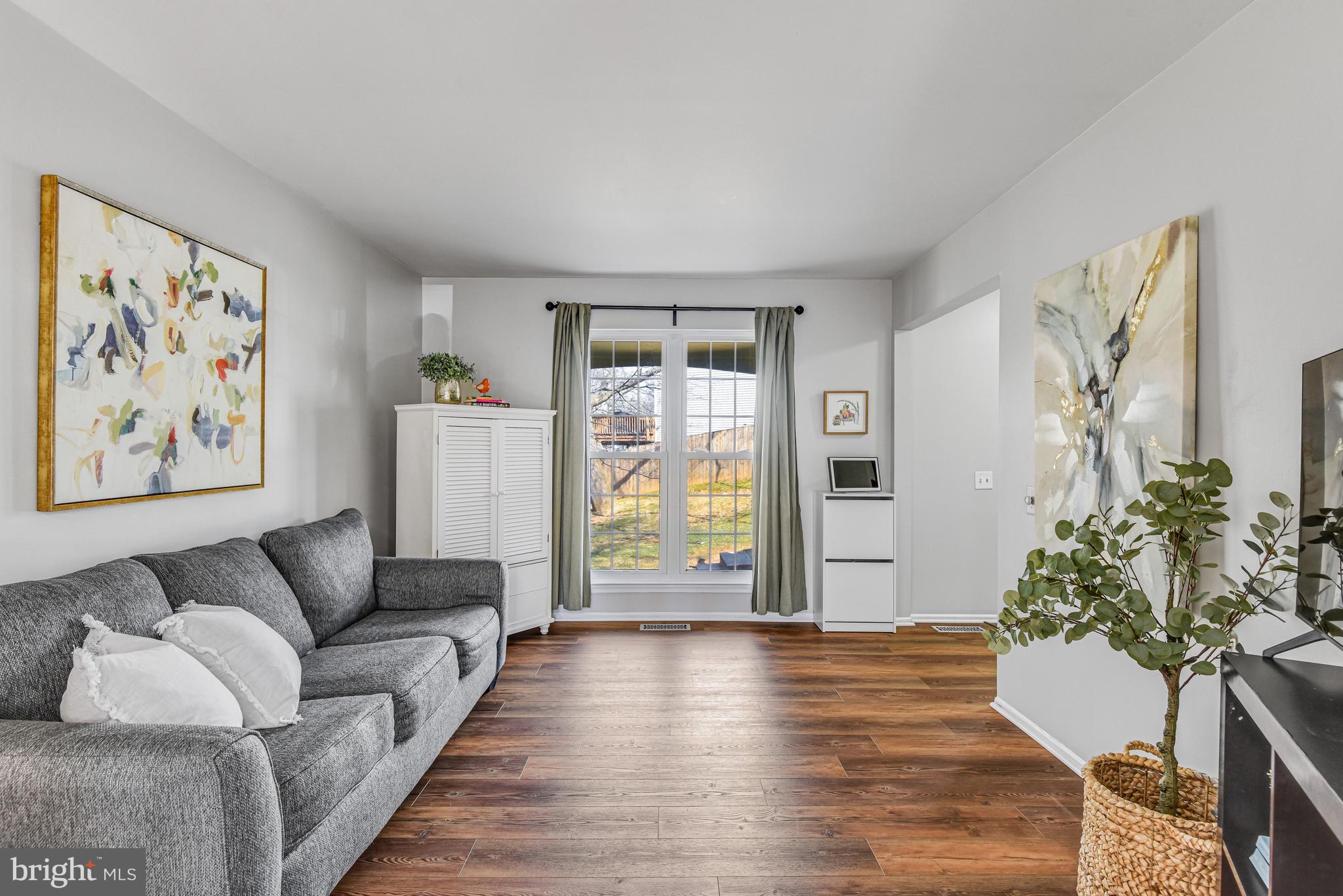 BURKE CENTRE - Residential