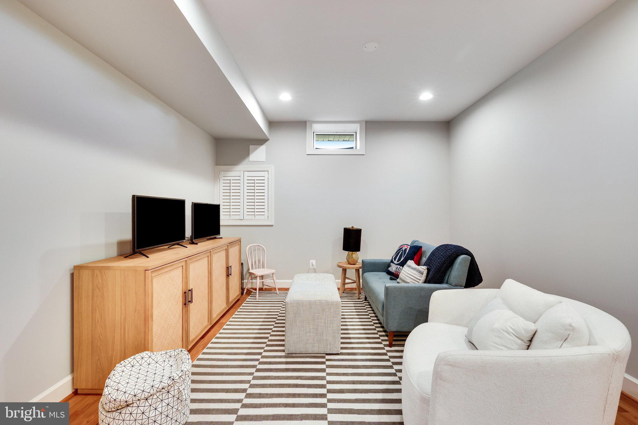 HISTORIC SELMA ESTATES - Residential