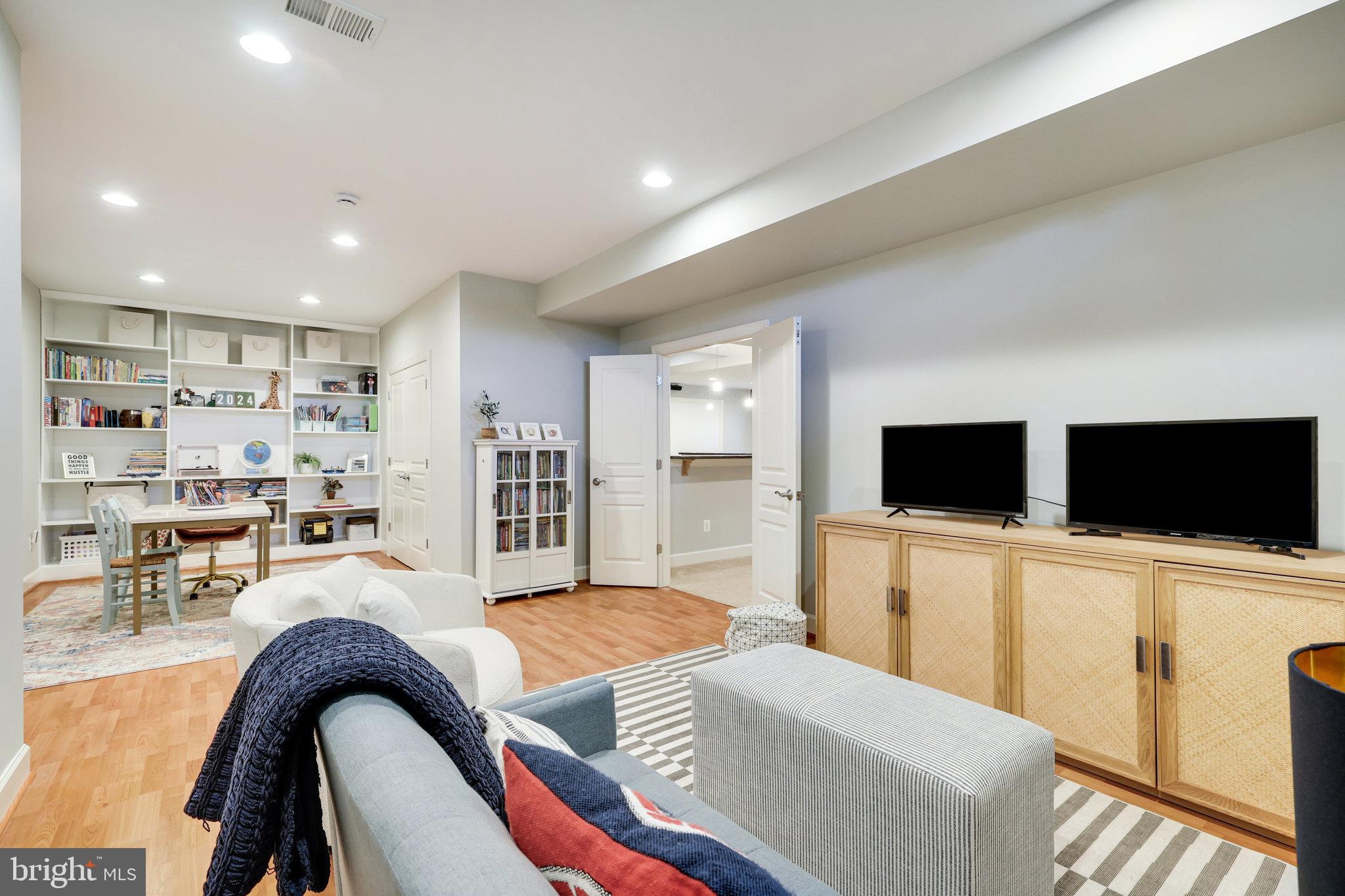 HISTORIC SELMA ESTATES - Residential