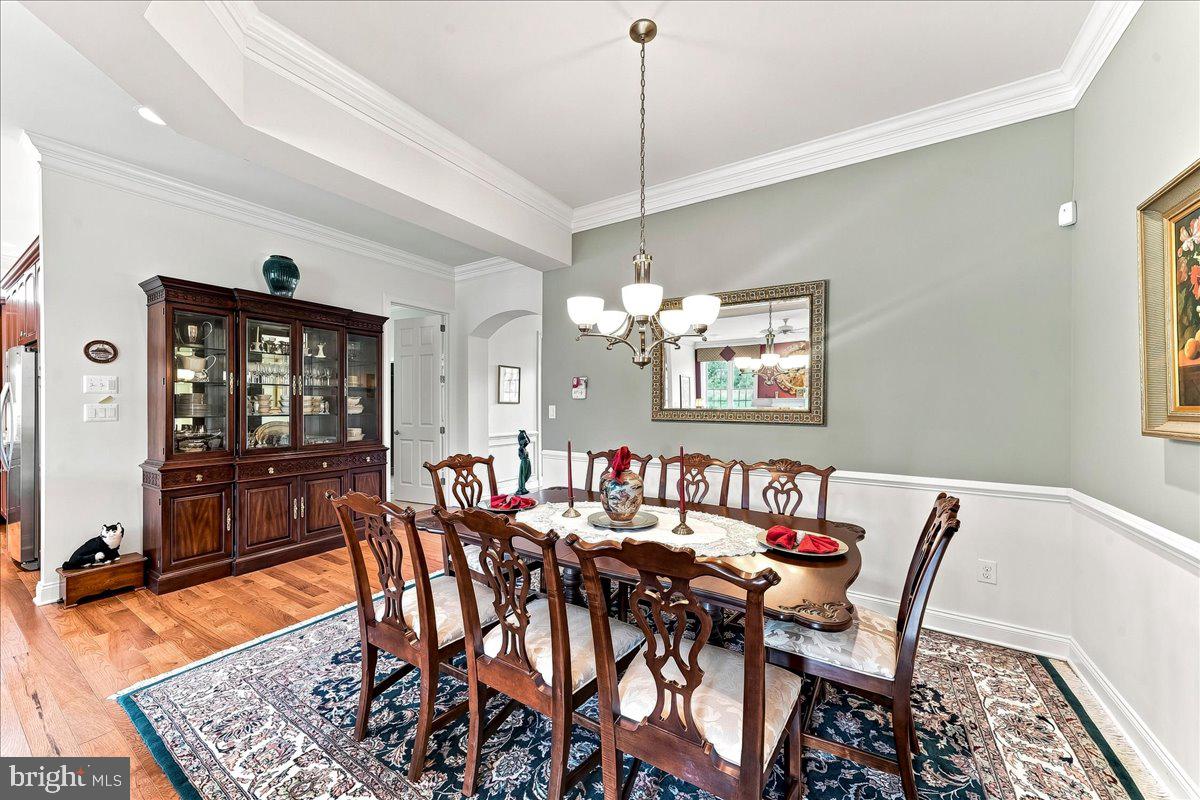 708 HILLVIEW DRIVE