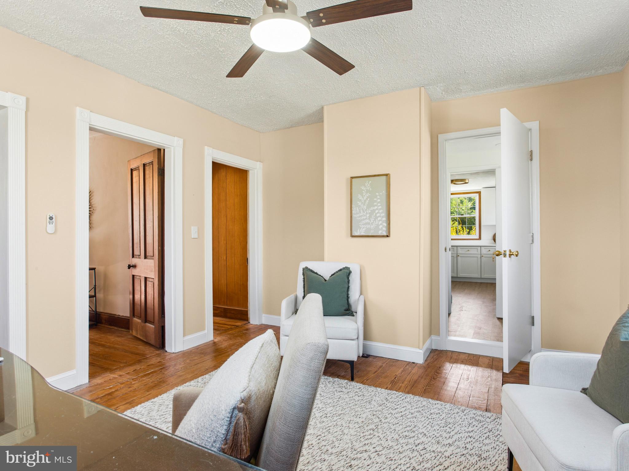 ELKRIDGE CROSSING - Residential