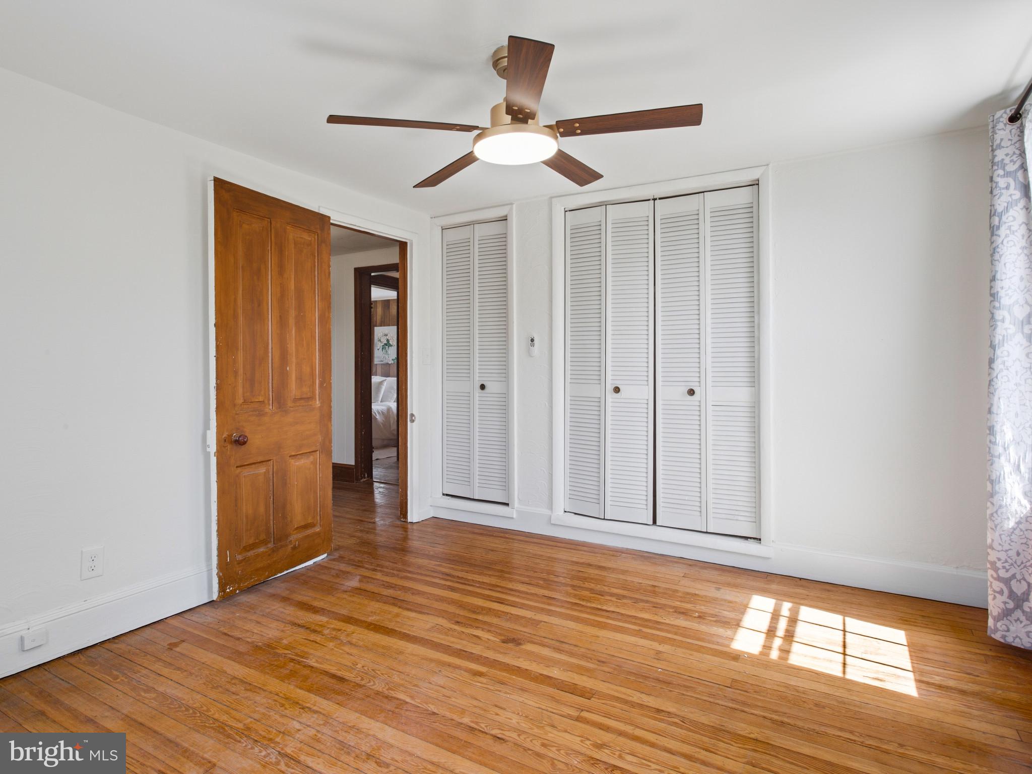 ELKRIDGE CROSSING - Residential