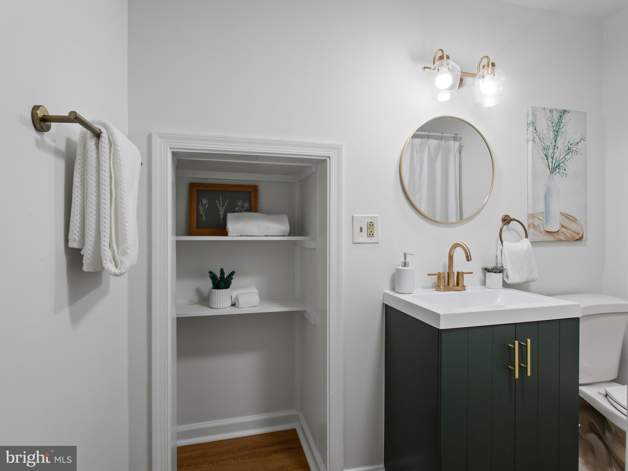 ELKRIDGE CROSSING - Residential