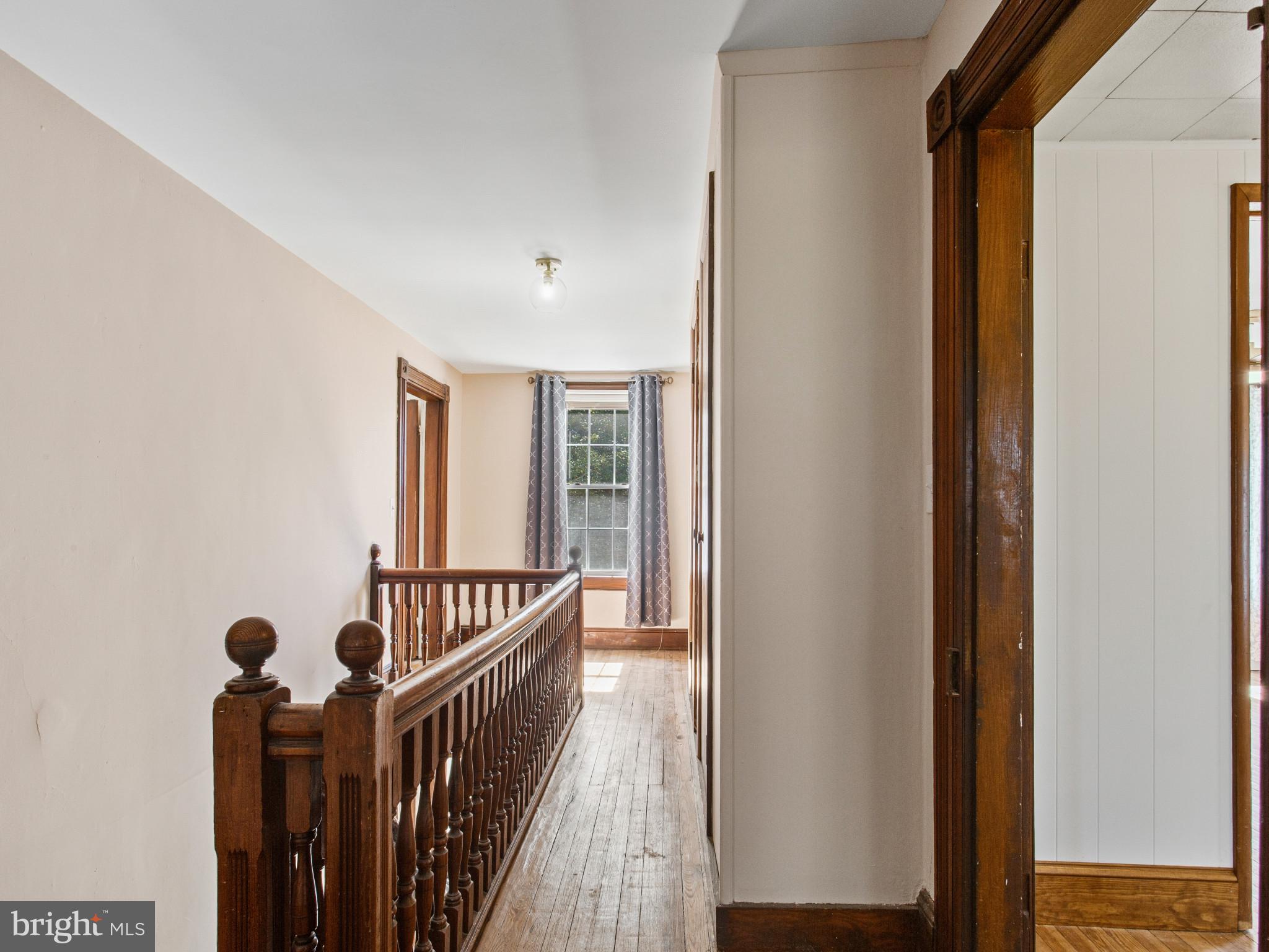 ELKRIDGE CROSSING - Residential