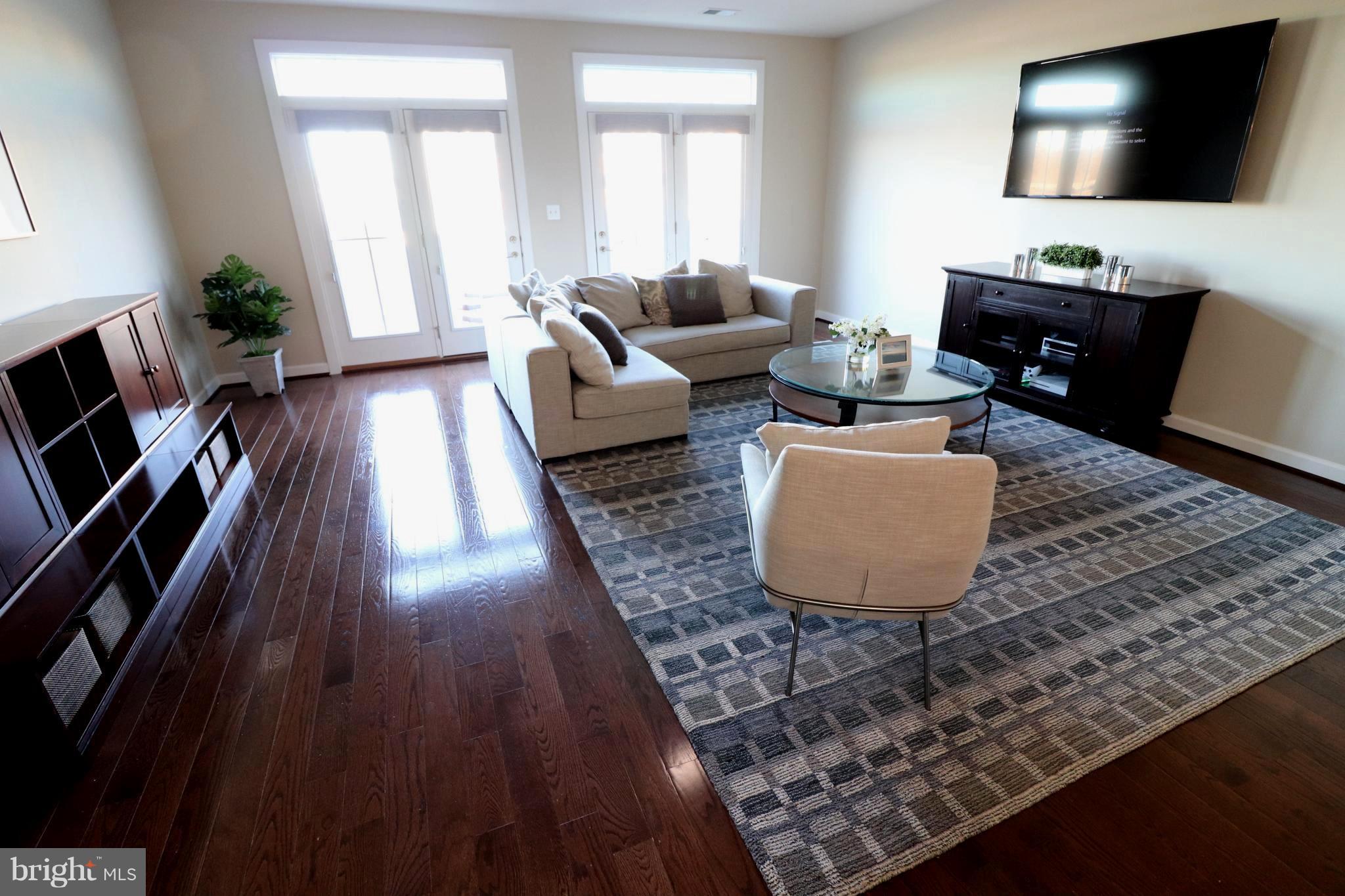 ONE LOUDOUN LAND BAY B - Residential