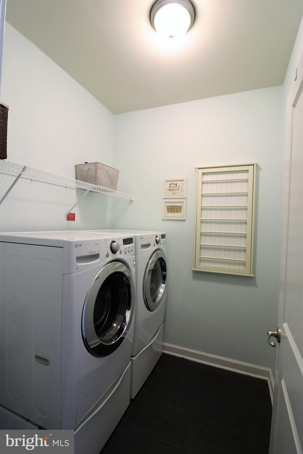 ONE LOUDOUN LAND BAY B - Residential