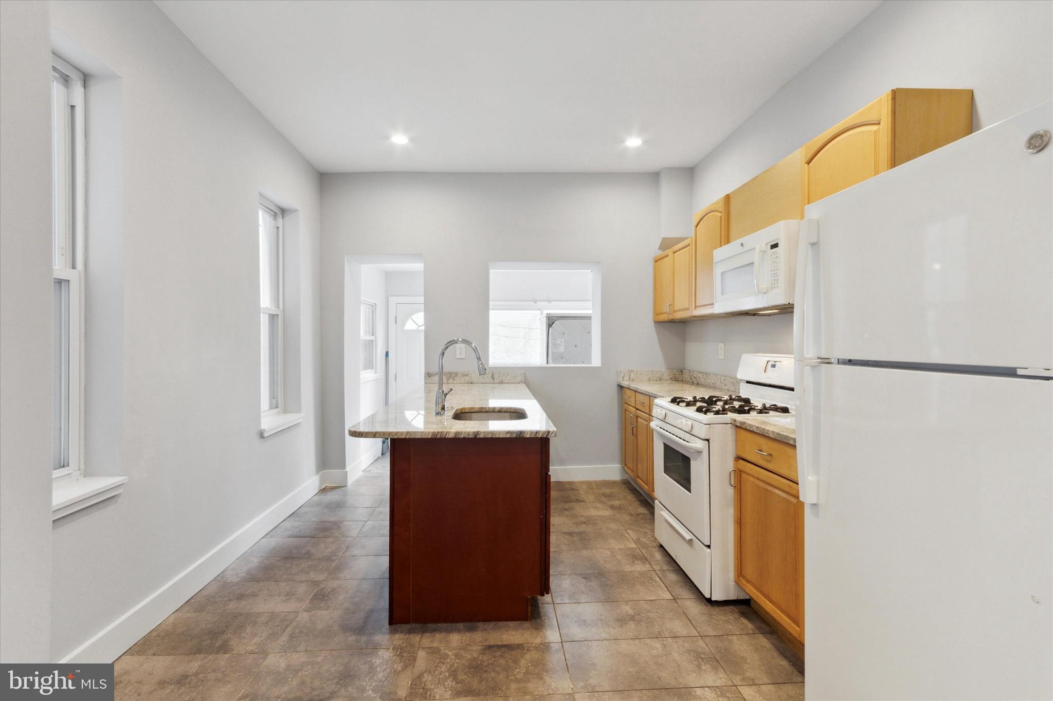 2243 E CLEARFIELD STREET