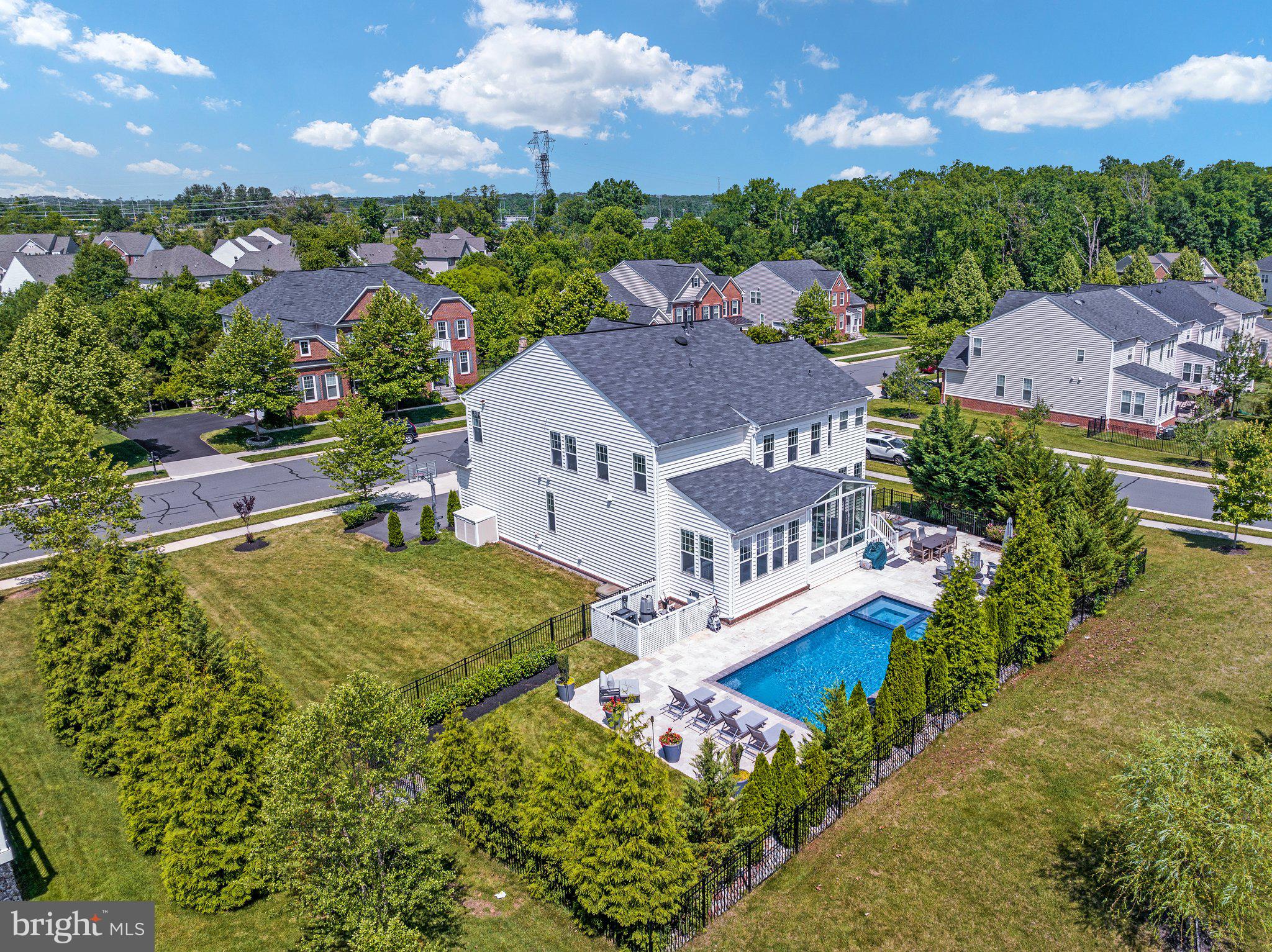 BRAMBLETON - Residential