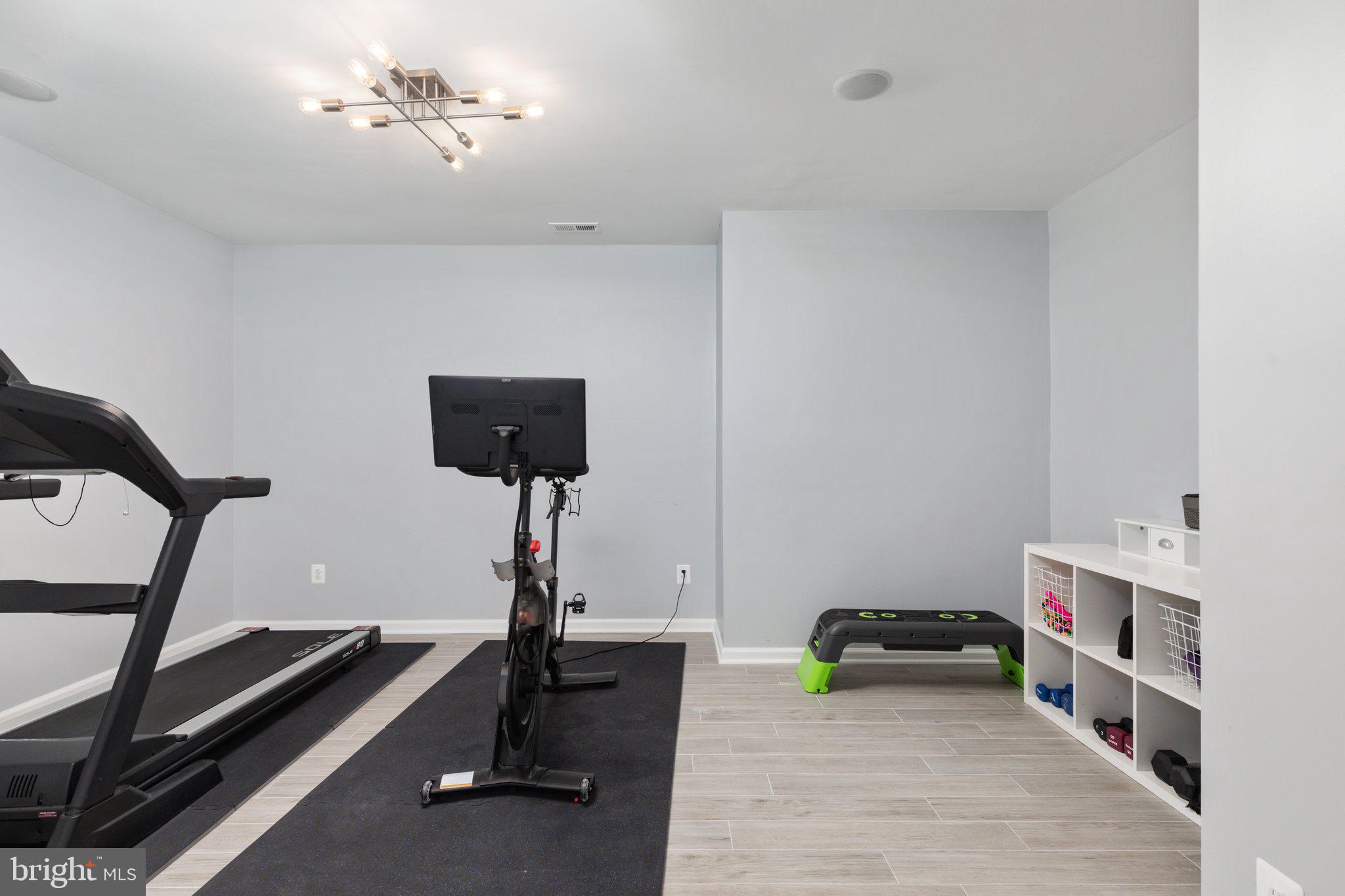 BRAMBLETON - Residential