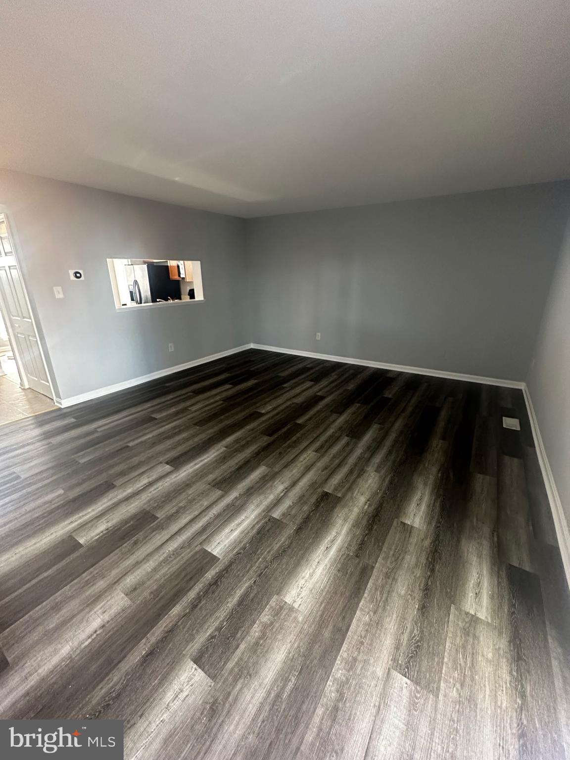 KNOLLS AT BULL RUN - Residential Lease