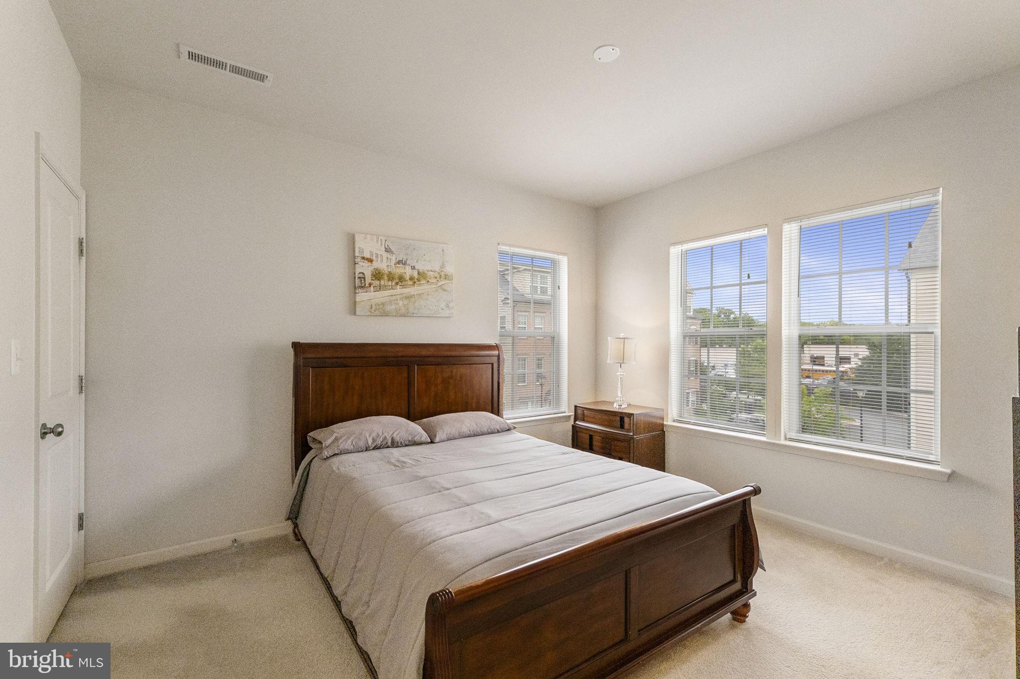 GALLERY PARK - Residential