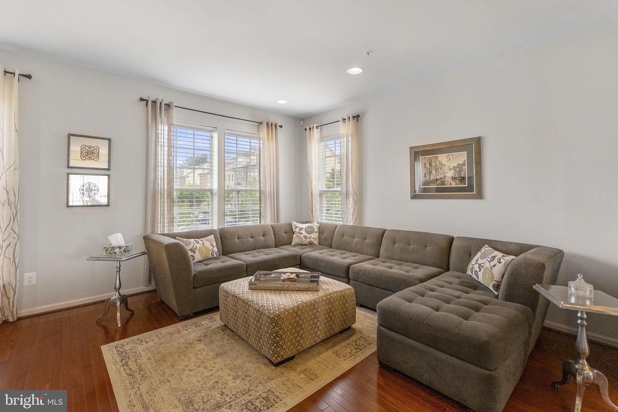 GALLERY PARK - Residential