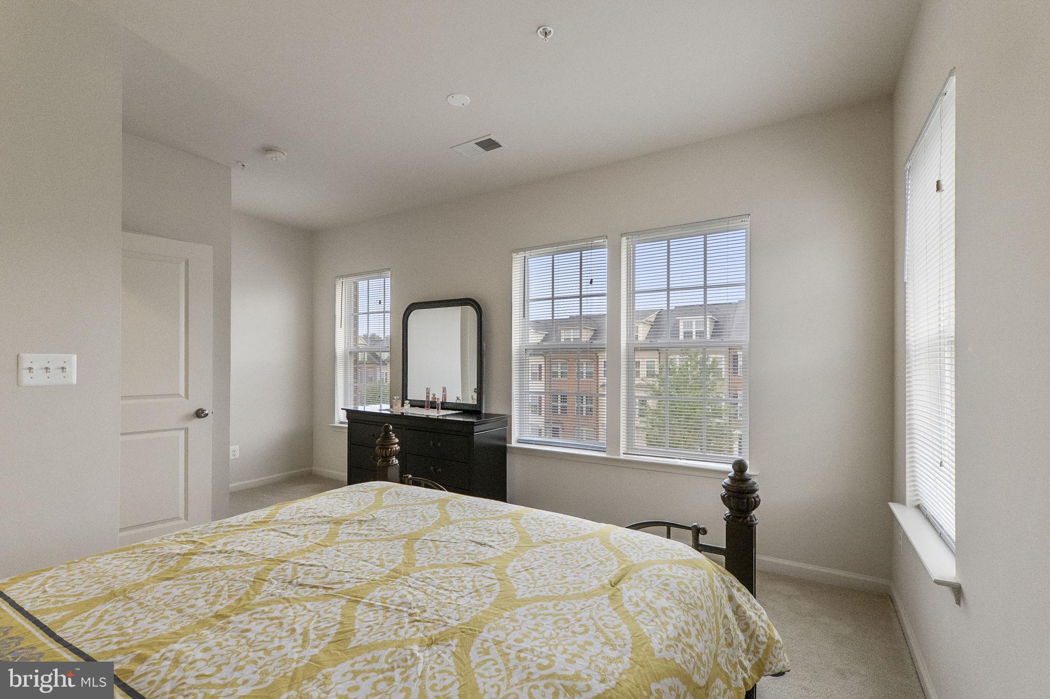 GALLERY PARK - Residential