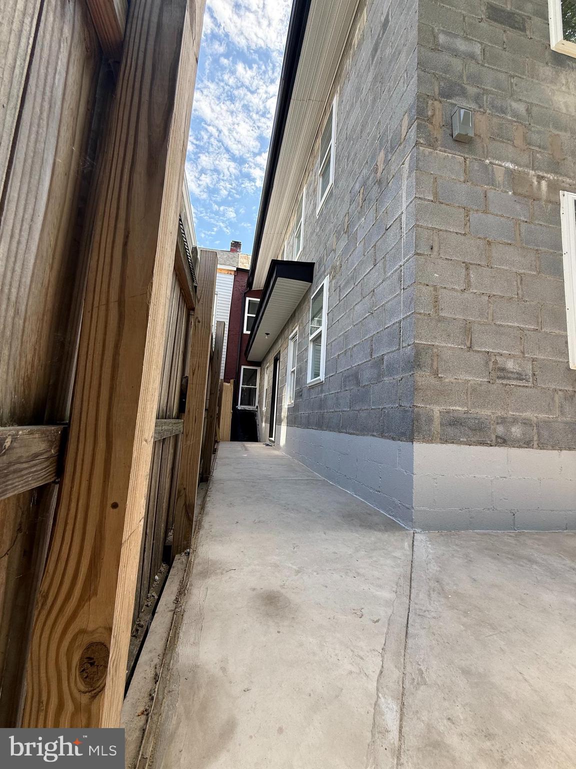 SOUTHWEST READING - Residential