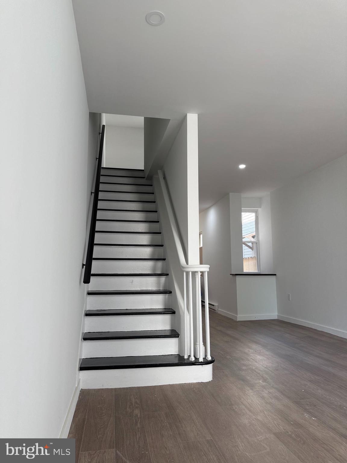 SOUTHWEST READING - Residential