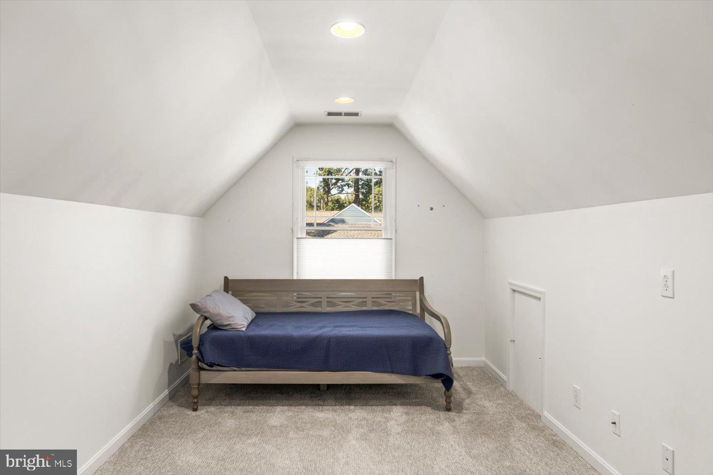 LAKE OF THE WOODS - Residential