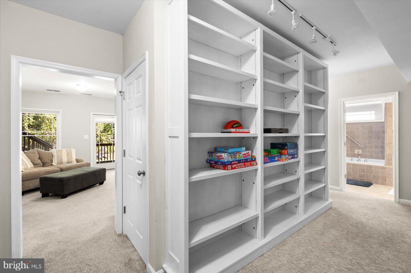 LAKE OF THE WOODS - Residential