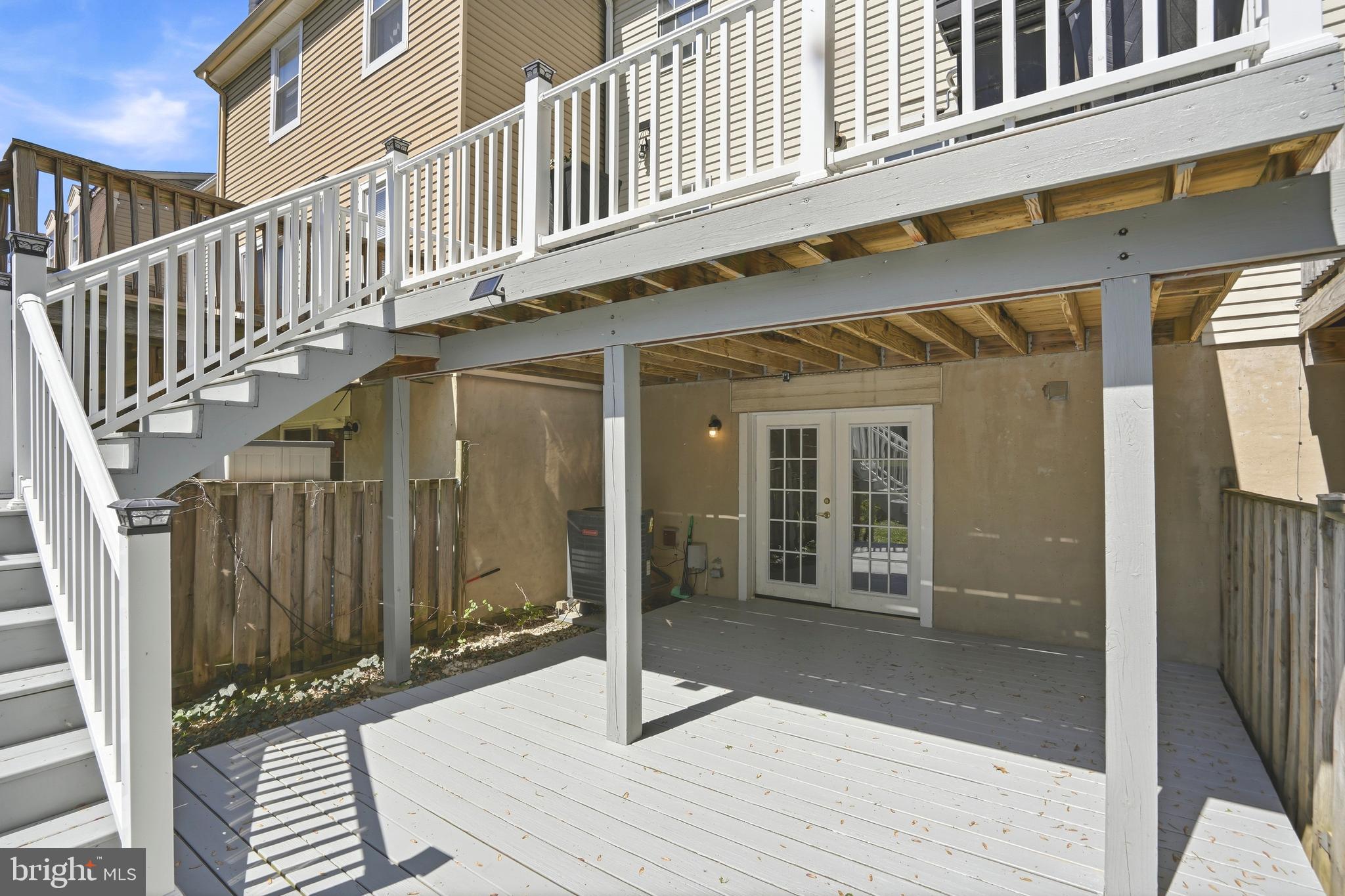 ELIZABETHS LANDING - Residential