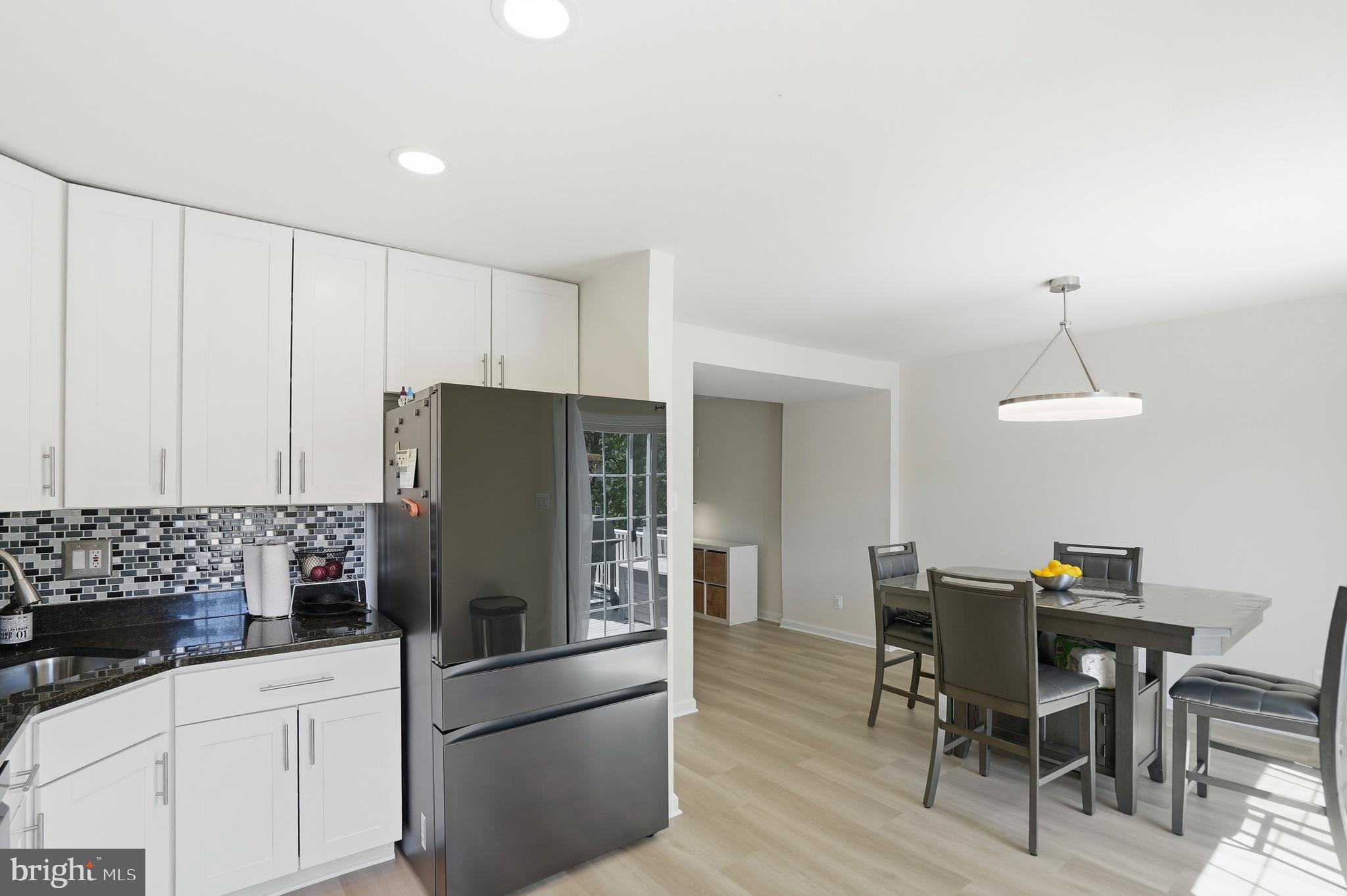 ELIZABETHS LANDING - Residential