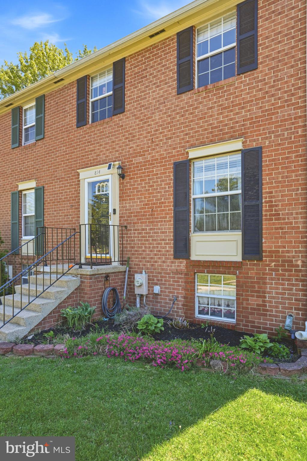 ELIZABETHS LANDING - Residential