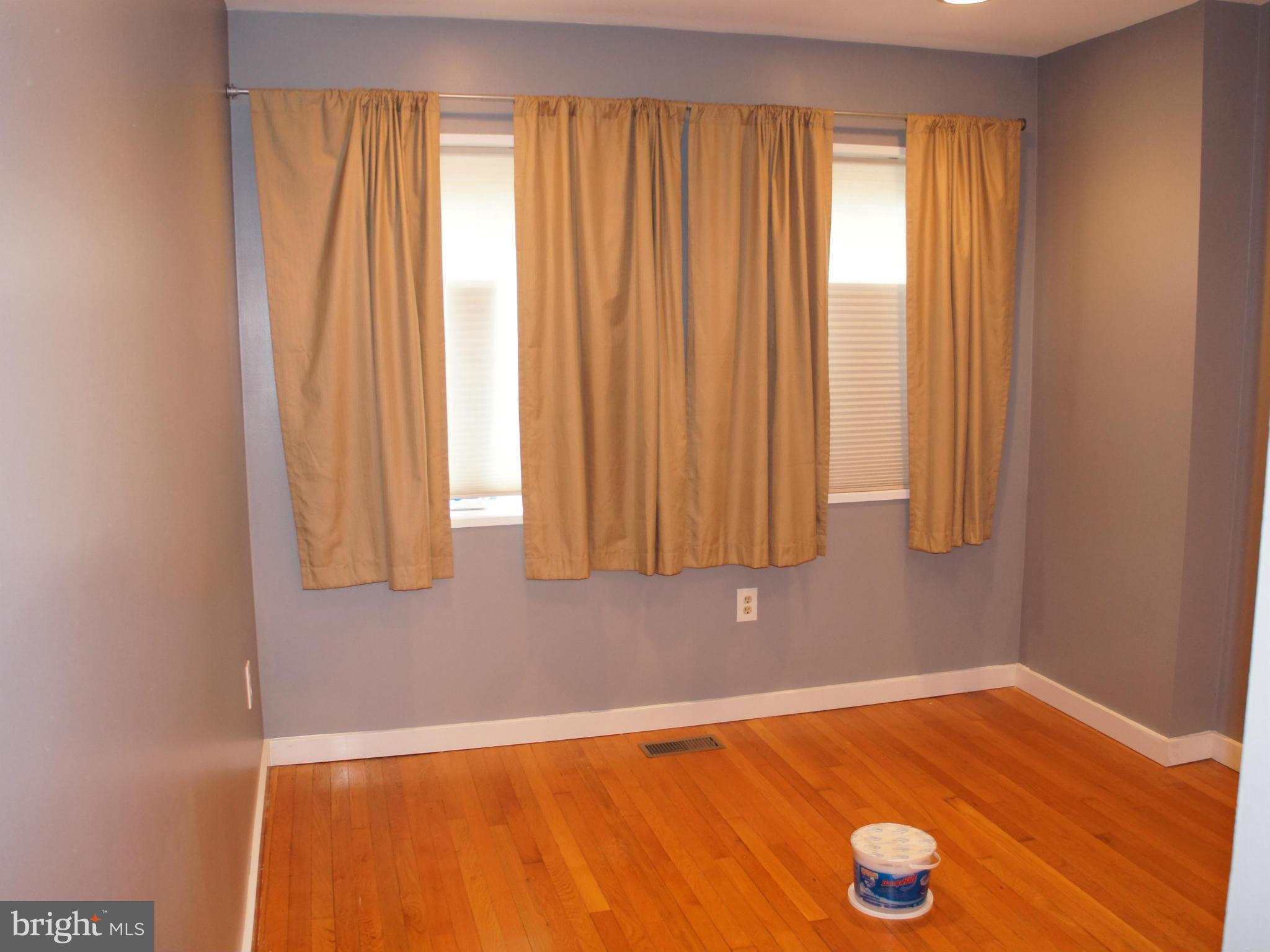 CHARING CROSS - Residential Lease