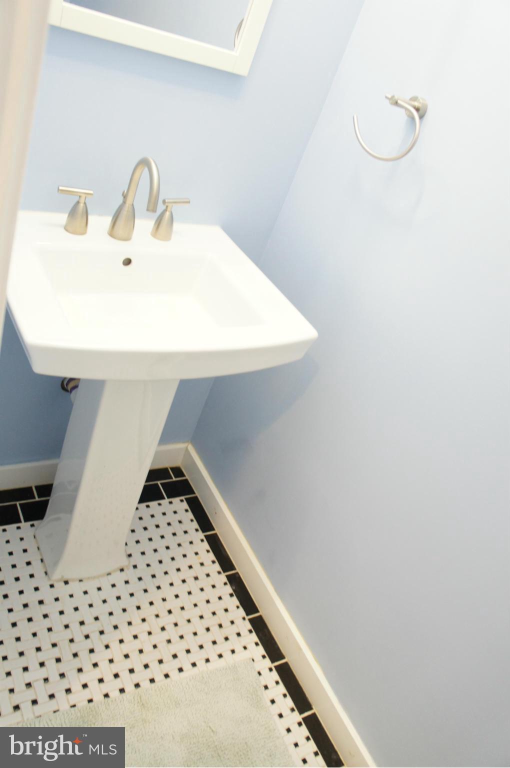 CHARING CROSS - Residential Lease