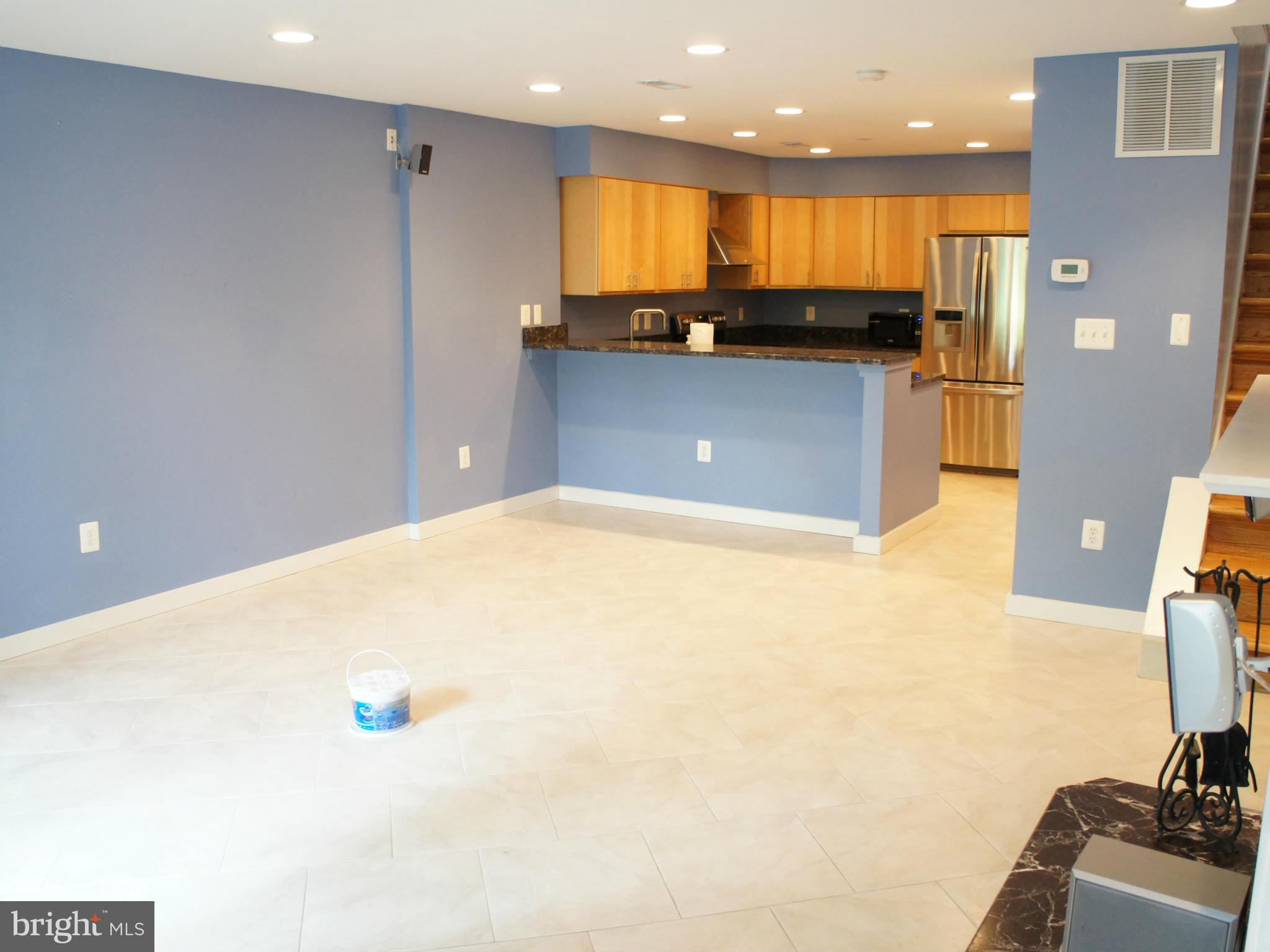 CHARING CROSS - Residential Lease