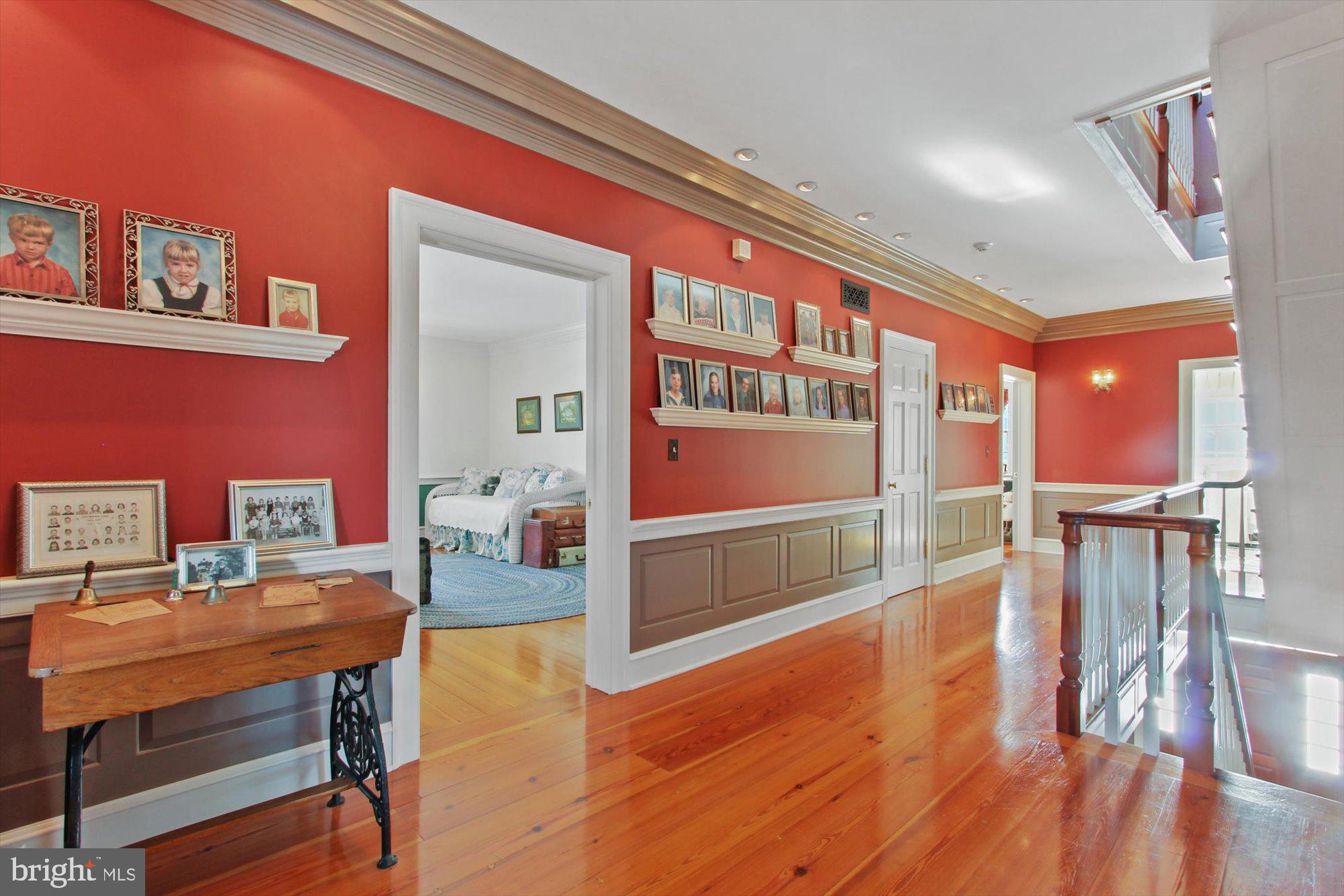 NEWVILLE - Residential