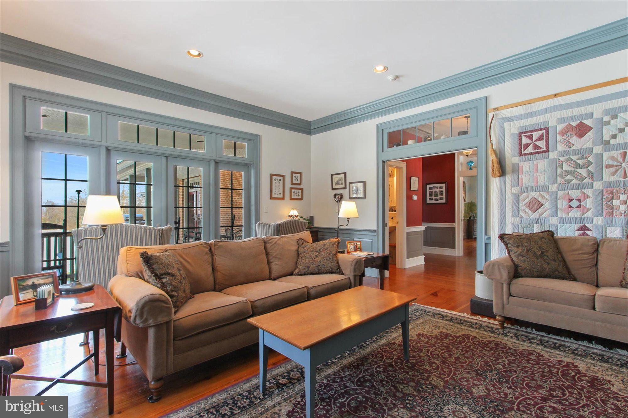 NEWVILLE - Residential